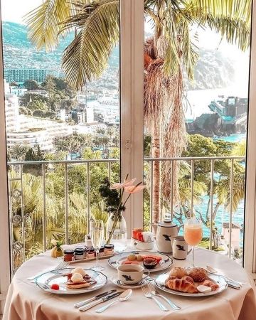Breakfast with a view