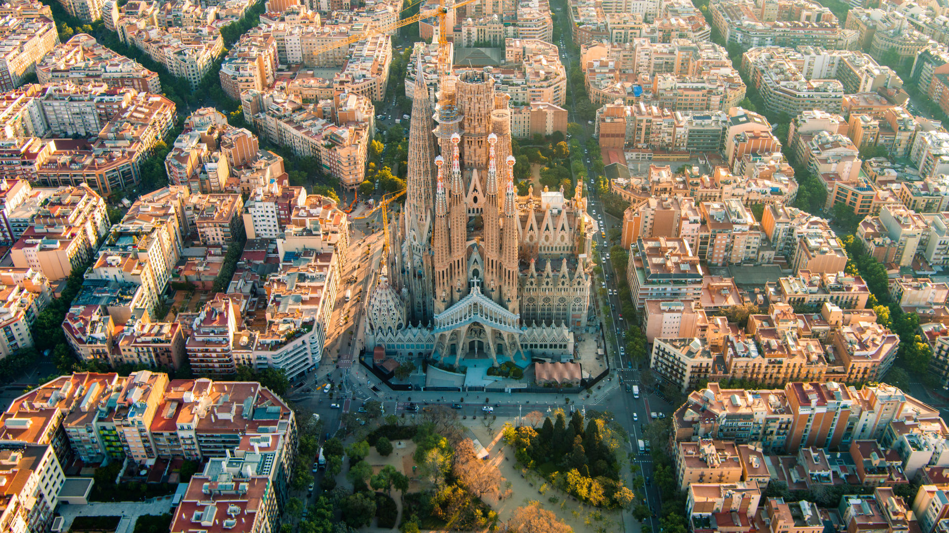 Vista aérea da Sagrada Família em Barcelona