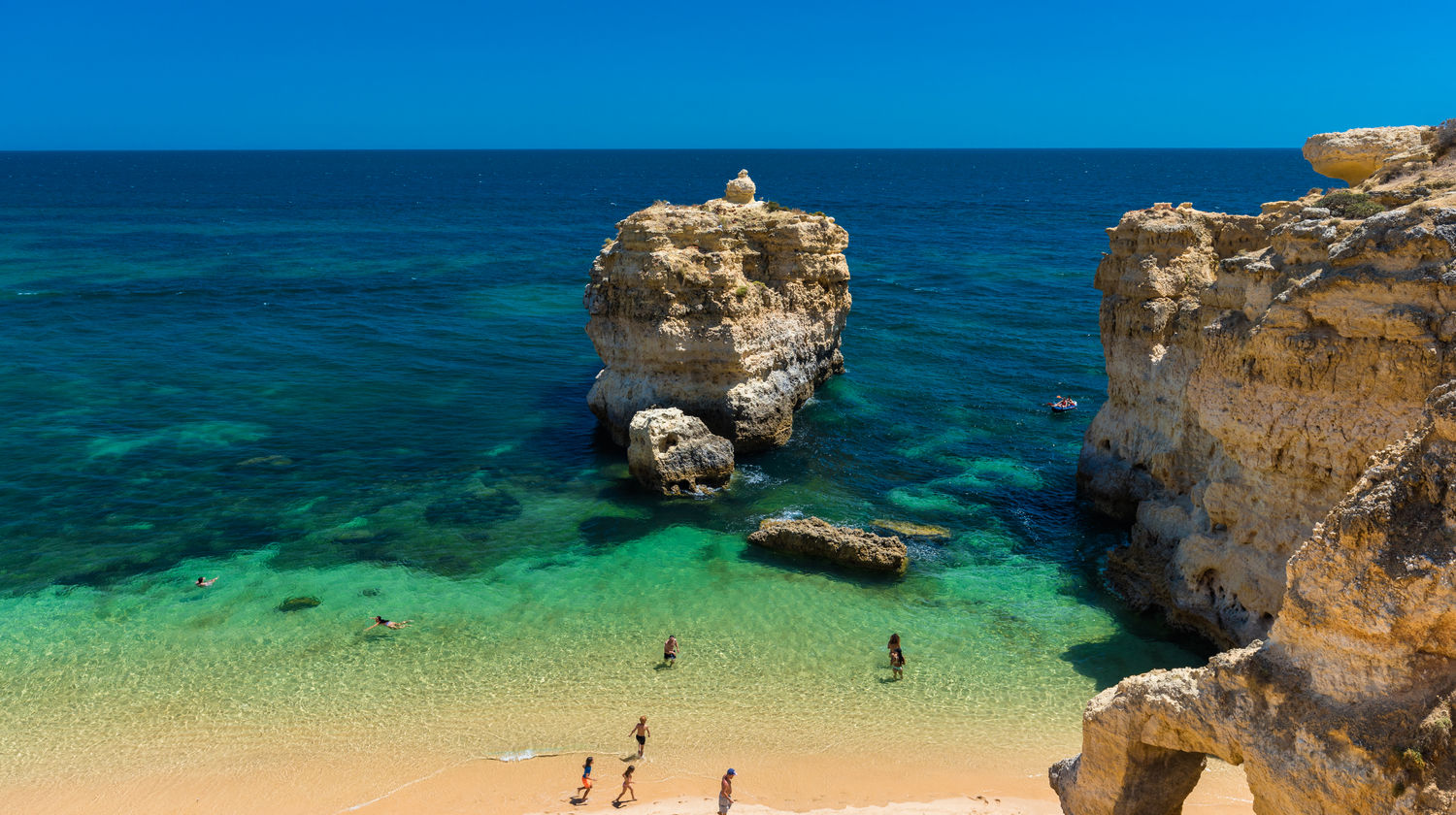 Exploring the Beauty of Praia da Paradinha, Algarve
