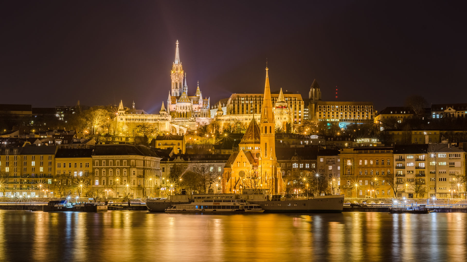 Night view of Budapest