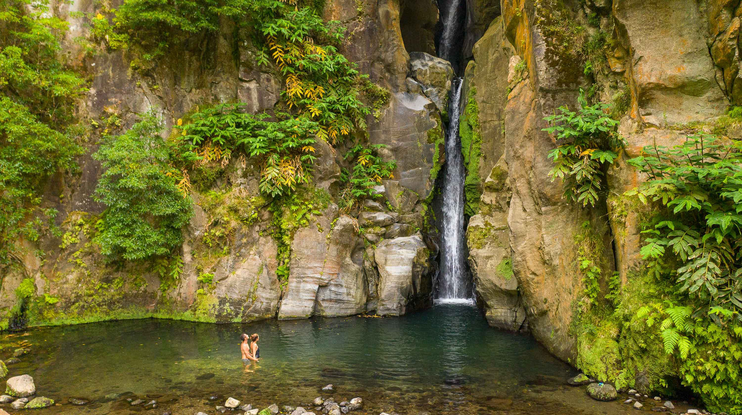 Reaching Salto do Cabrito Waterfall on foot