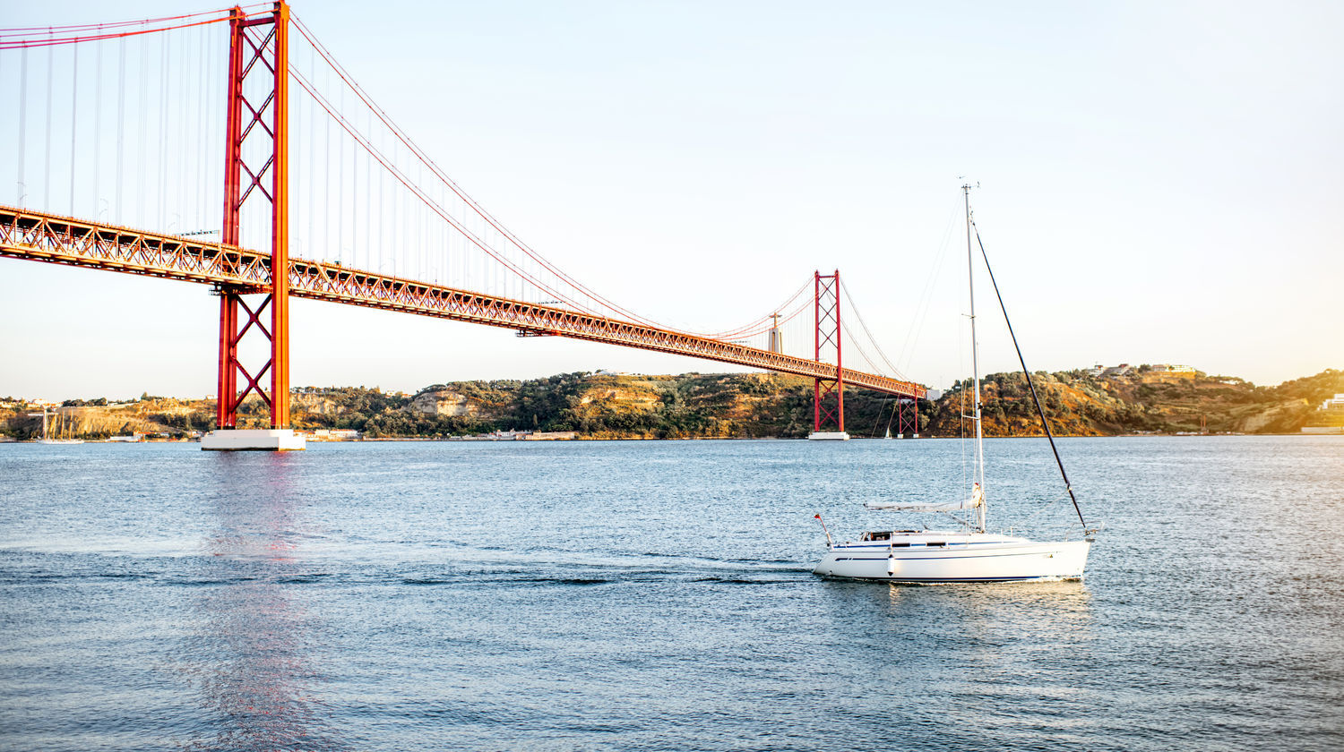 25 de Abril Bridge, Lisbon, Portugal
