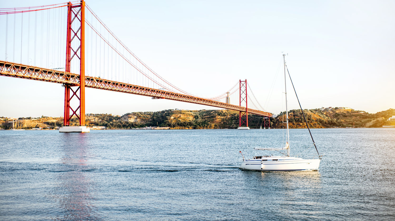 25 de Abril Bridge, Lisbon, Portugal