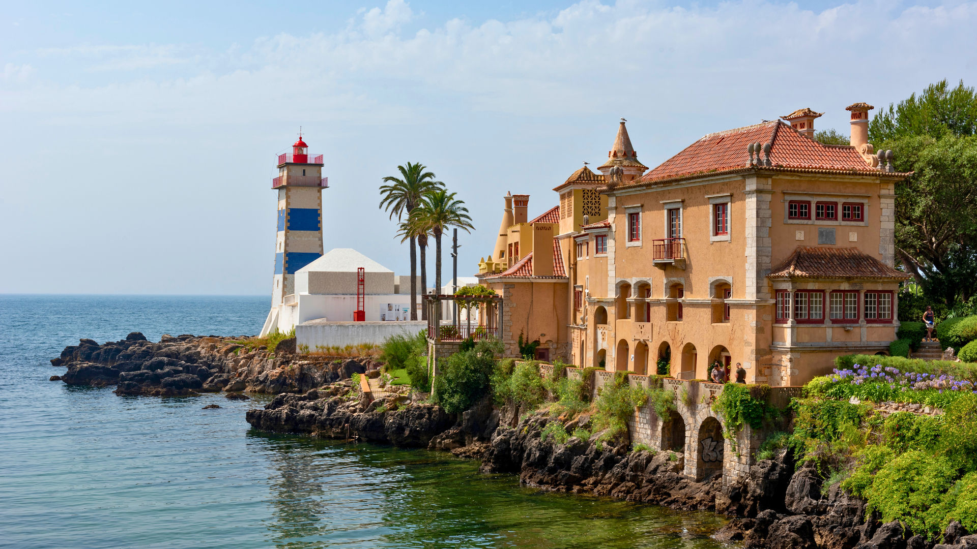 Santa Marta Lighthouse, coastal charm in Cascais (just 40 minutes by car from Lisbon)