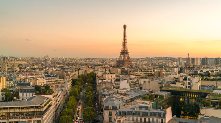 <p><strong>Le Havre (Paris), France (7:00 AM - 8:00 PM)</strong></p>