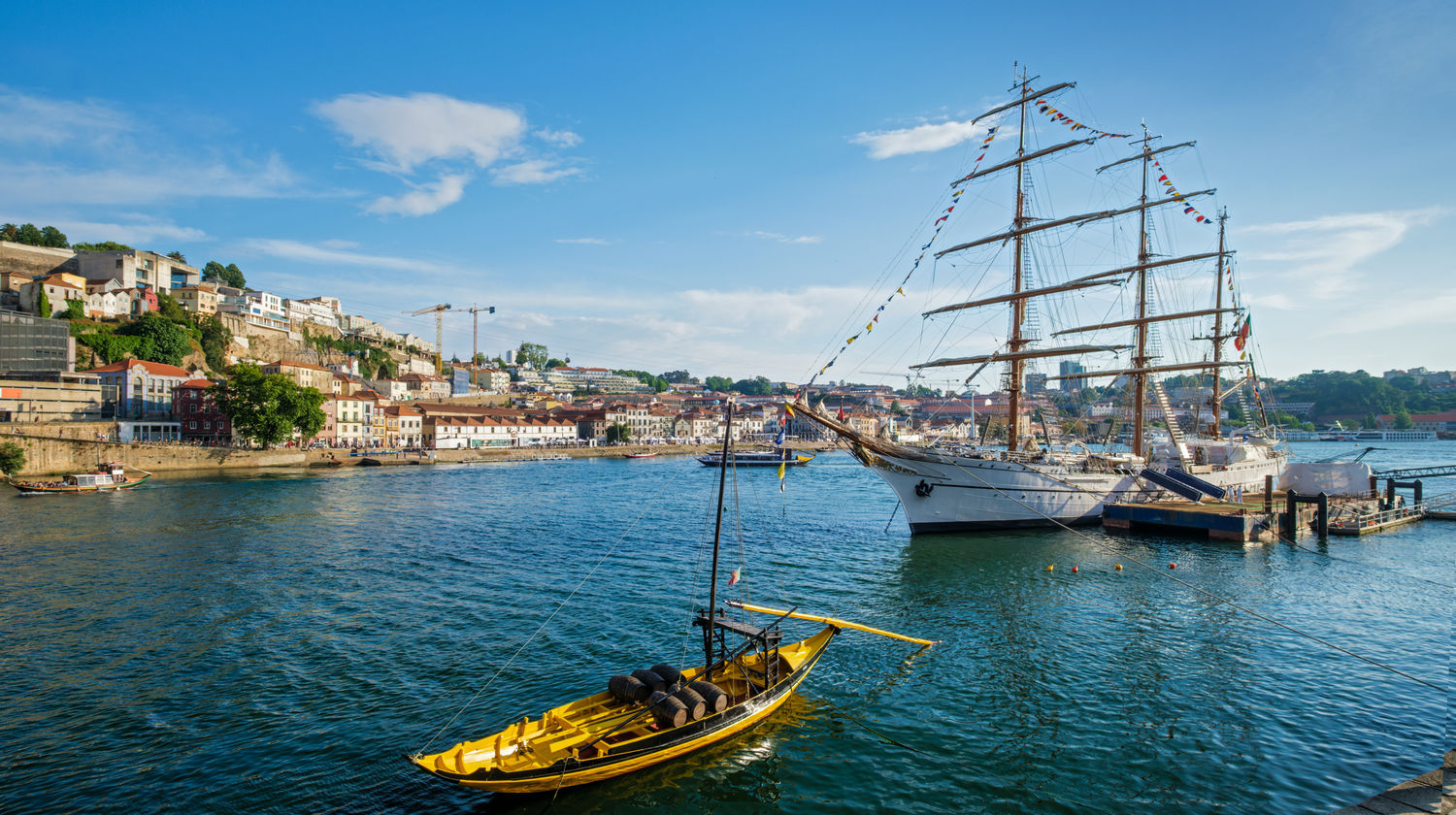 Sailing the Douro River, Porto