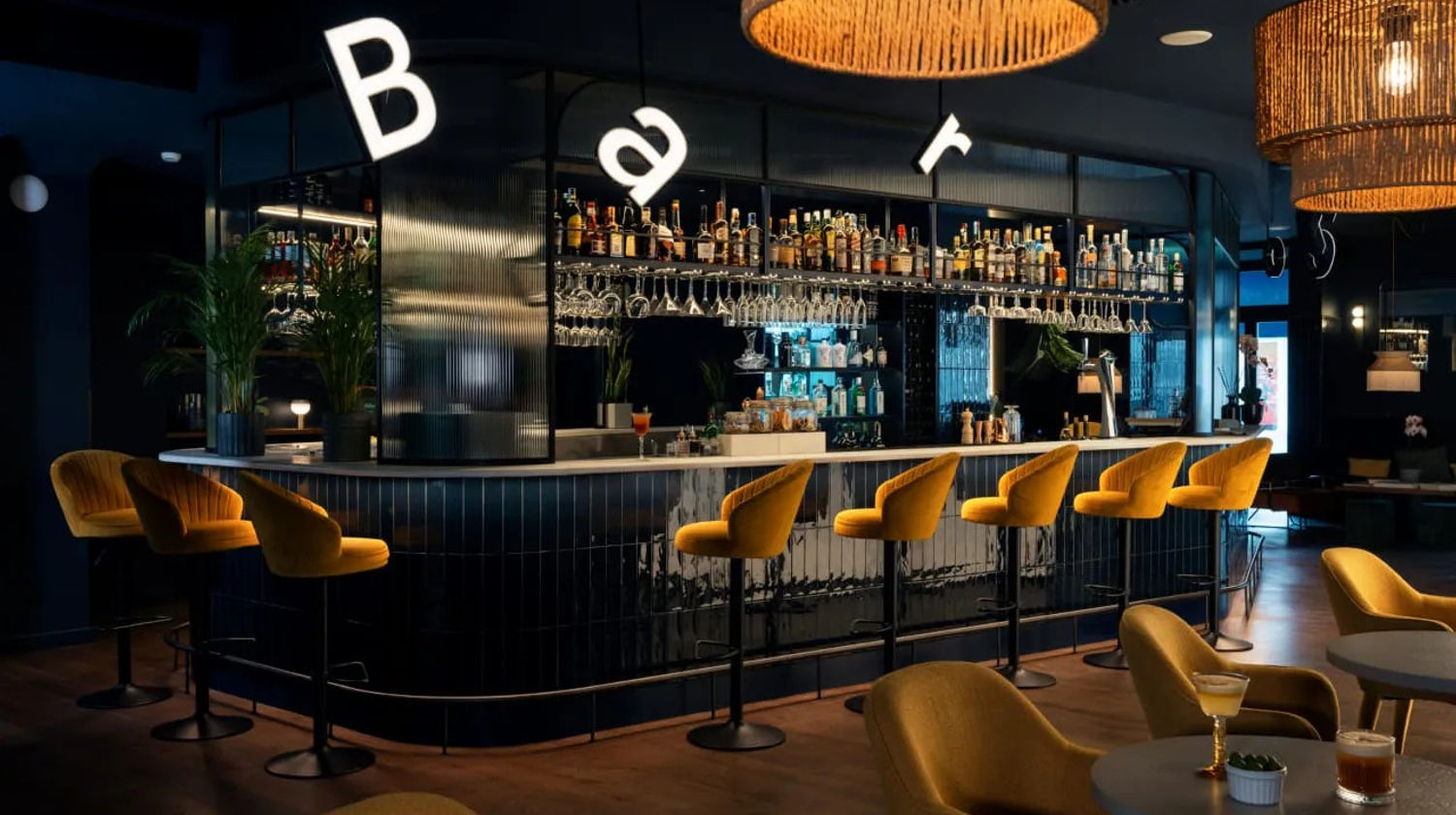 chic&basic Gravity Hotel Bar, Porto, Portugal