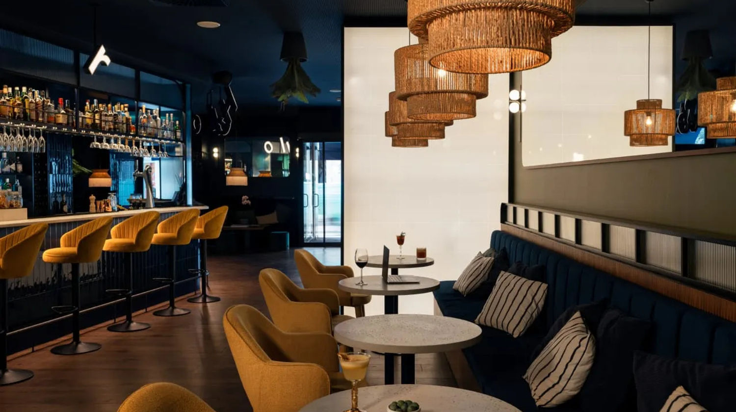 chic&basic Gravity Hotel Bar, Porto, Portugal