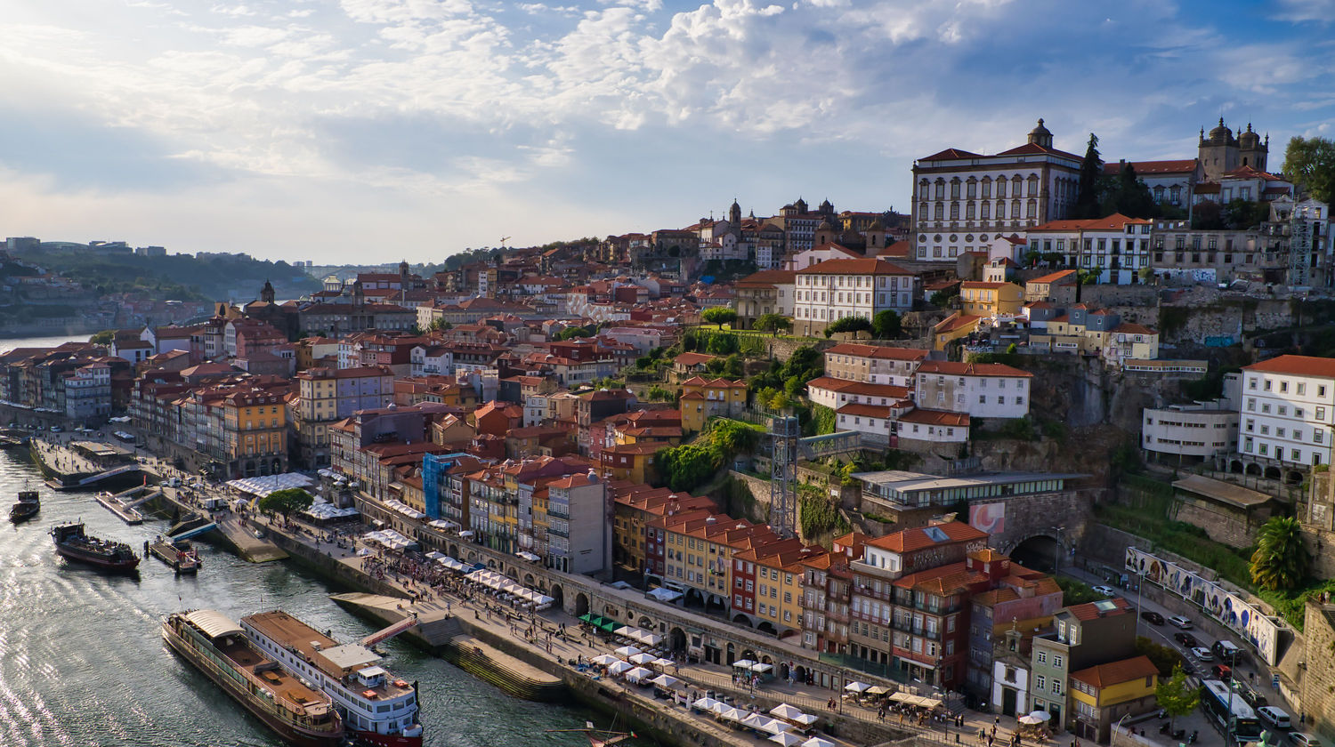 <p>Welcome to Porto!</p>