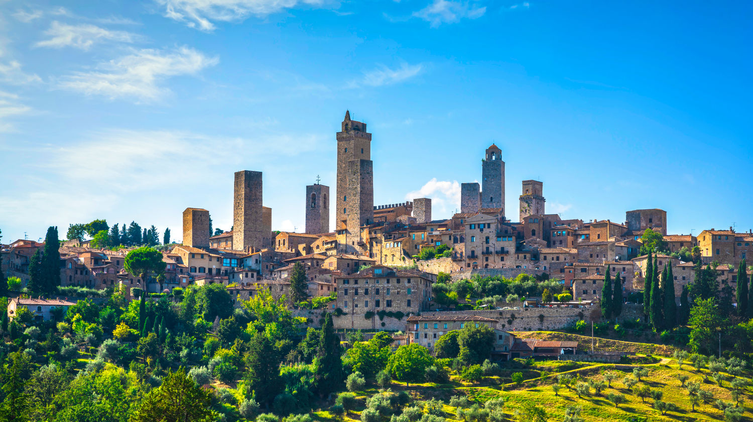 <b>Drive to Volterra:</b> Stop at San Gimignano