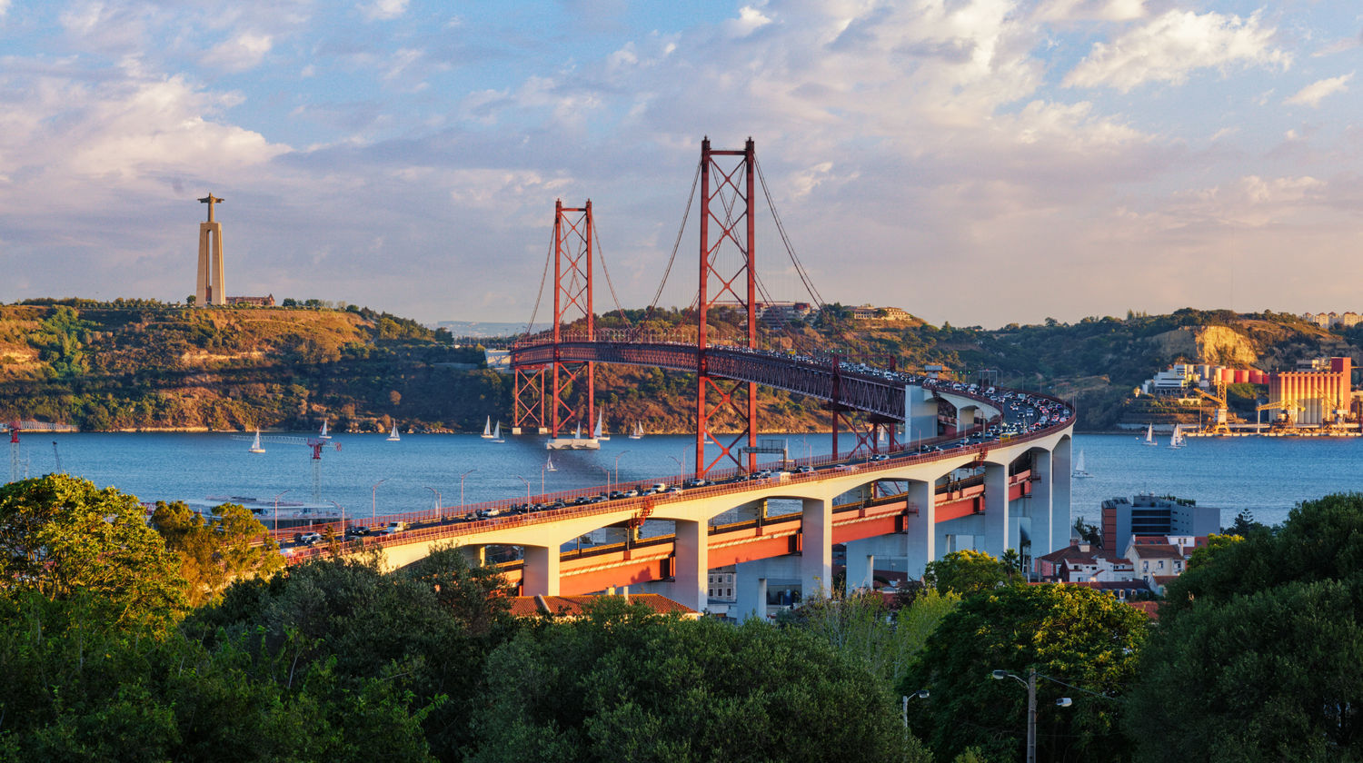 Miradouro do Bairro do Alvito Lisbon – Panoramic City View