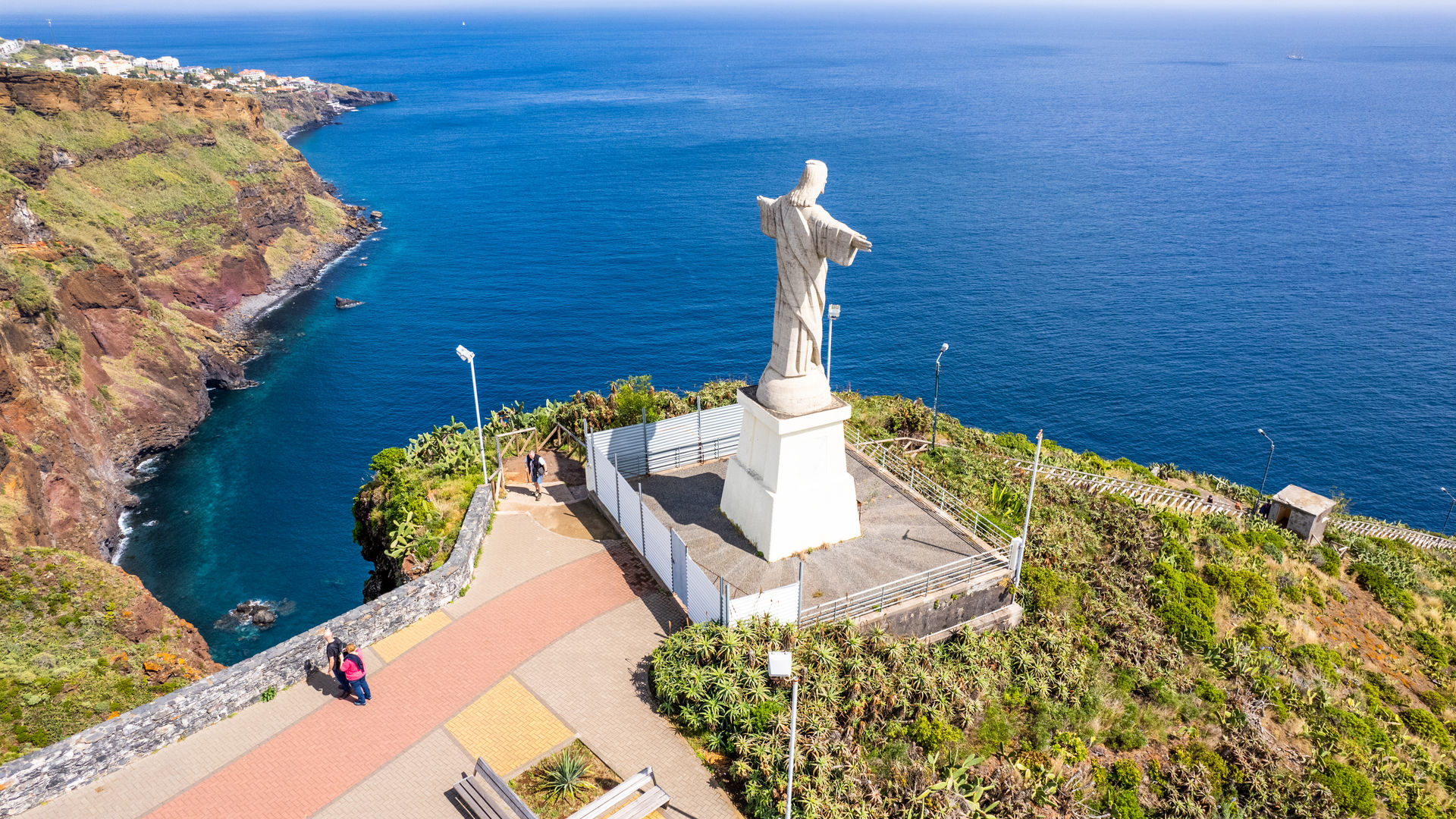 Cristo Rei Viewpoint and Statue in Garajau, Madeira