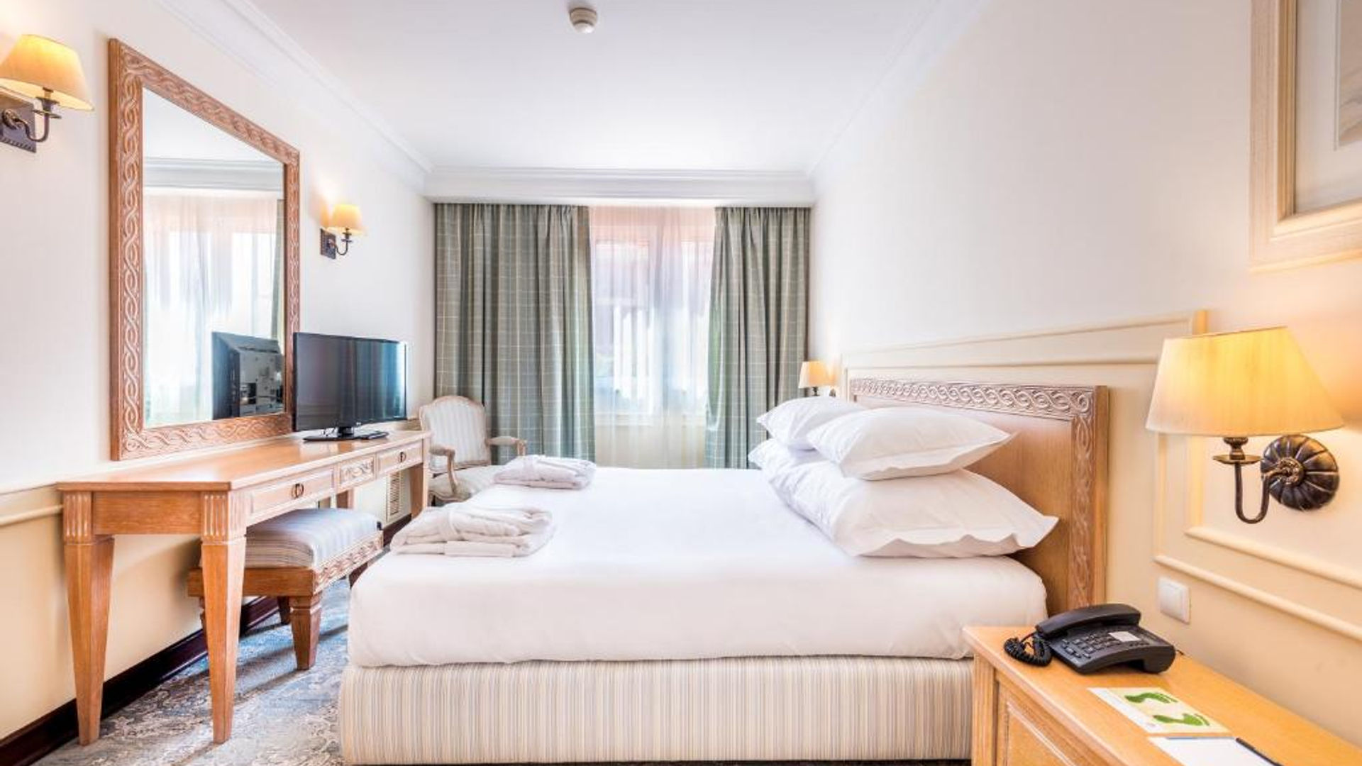 Stay in Comfort: Modern Rooms at Pestana Royal Madeira