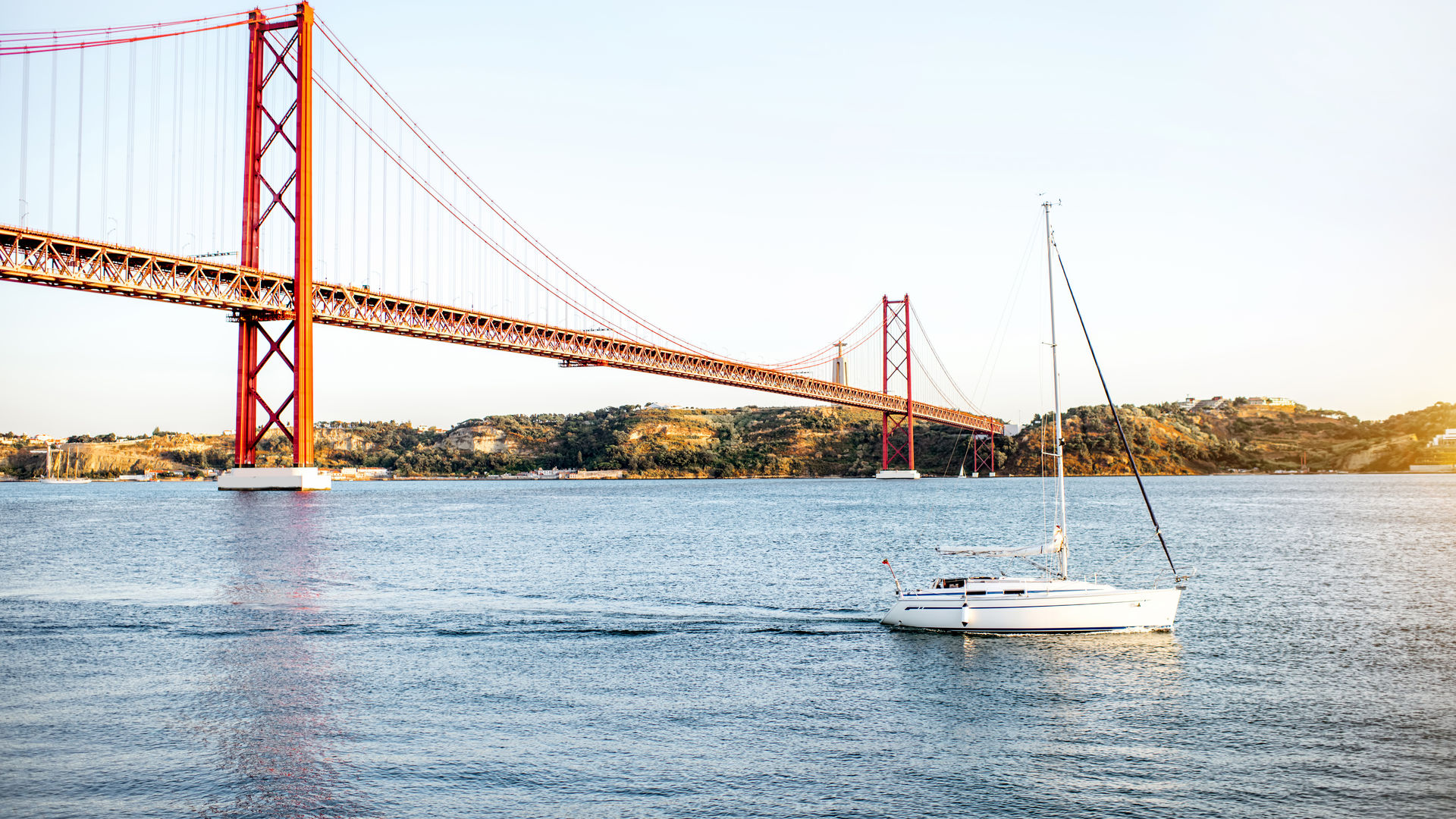 25 de Abril Bridge, Lisbon