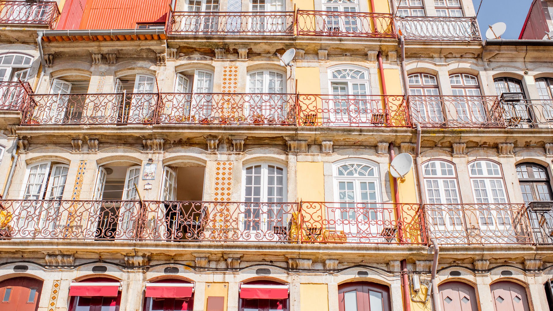 Porto's Old-Charm Architecture
