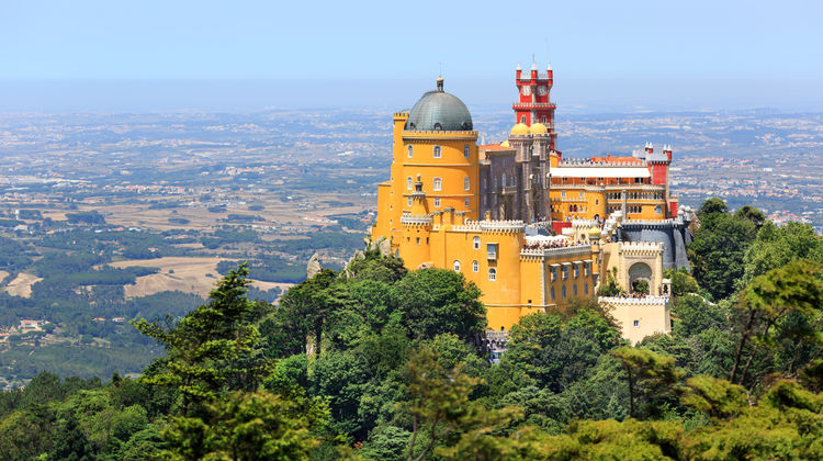 Palácio Nacional da Pena in Sintra ( 28 km / 17 mi, 40m drive)