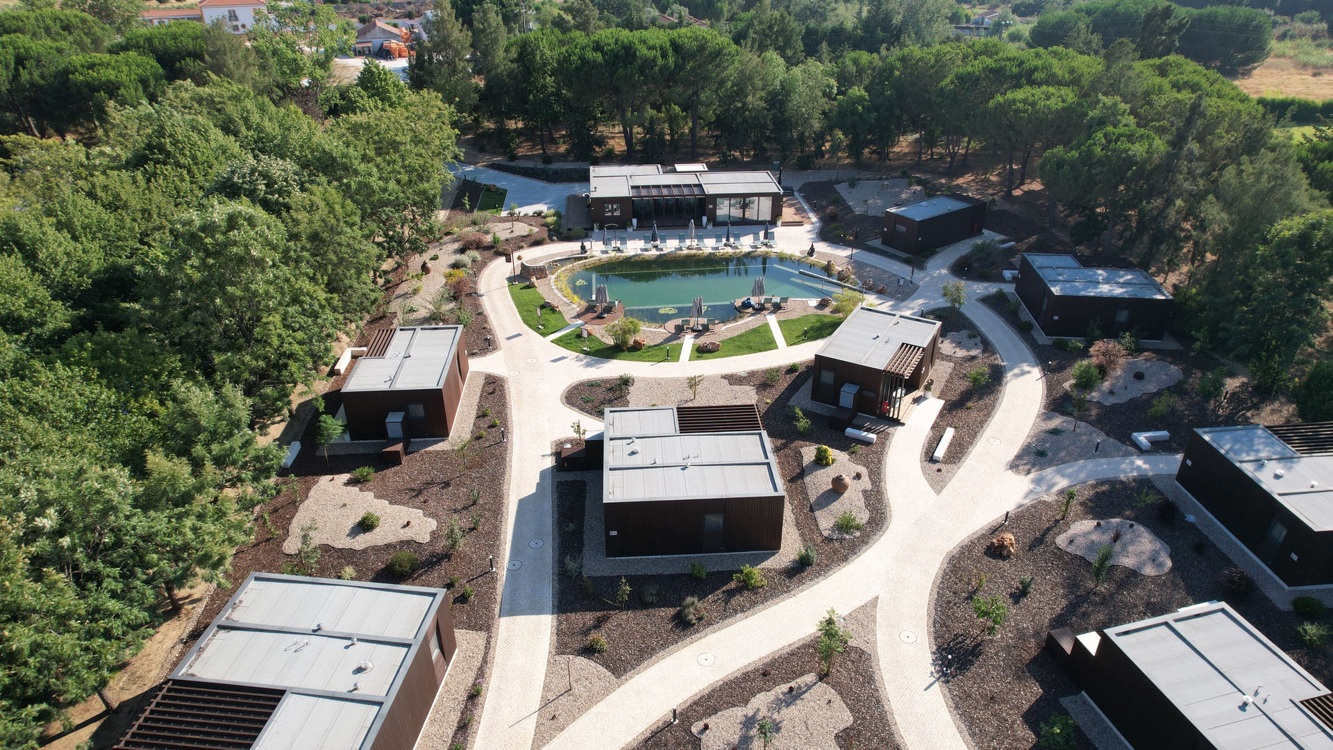 Tranquility from Every Angle (Refúgio da Quinta Nere Maitia)