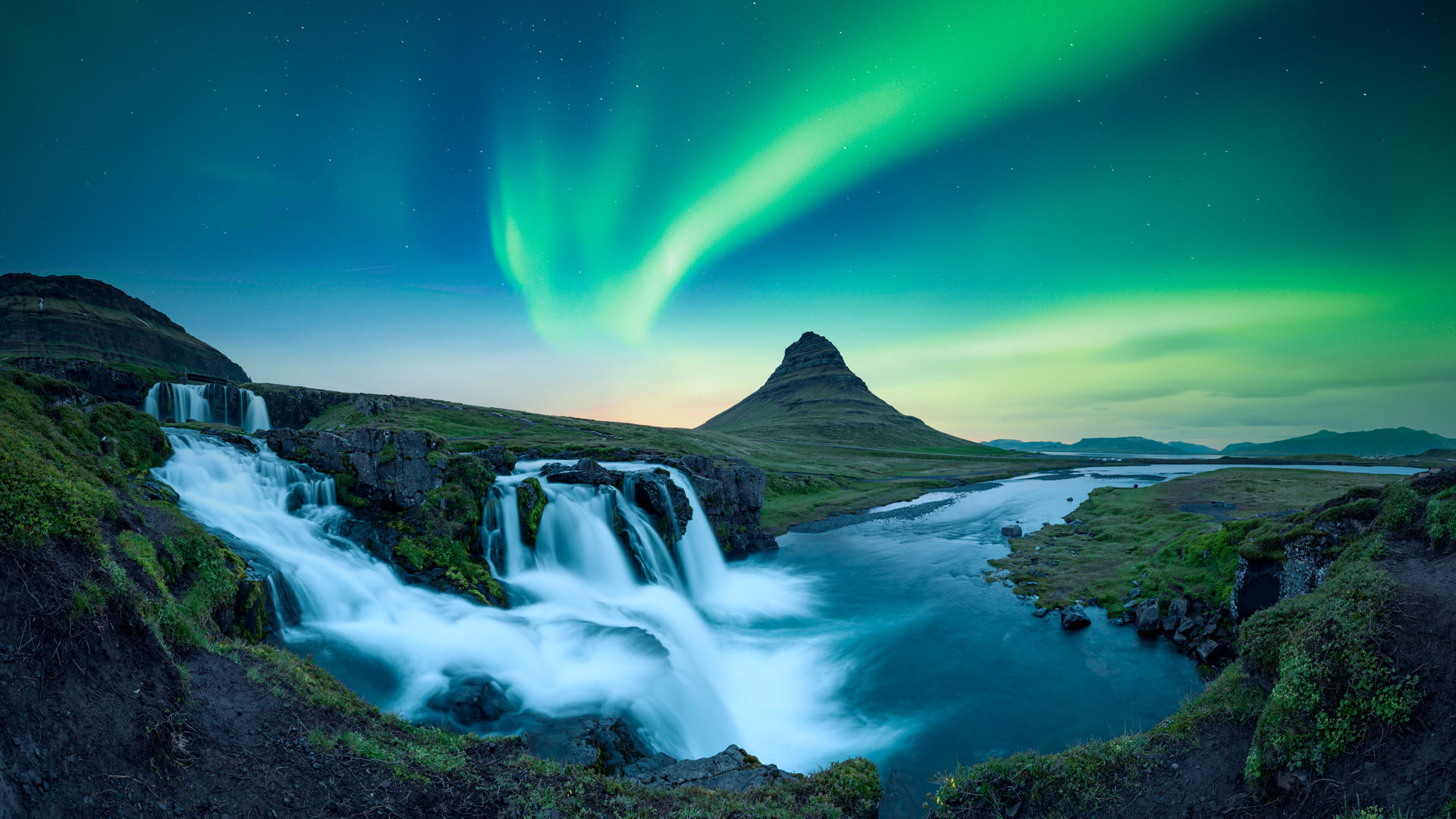 Seljalandsfoss Waterfall, South Iceland, Iceland