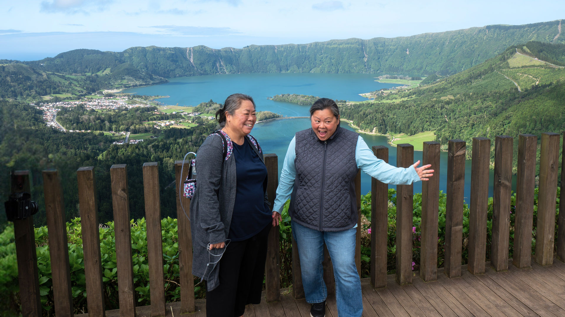 Real Clients Enjoying Our Private Heritage Tour - Sete Cidades