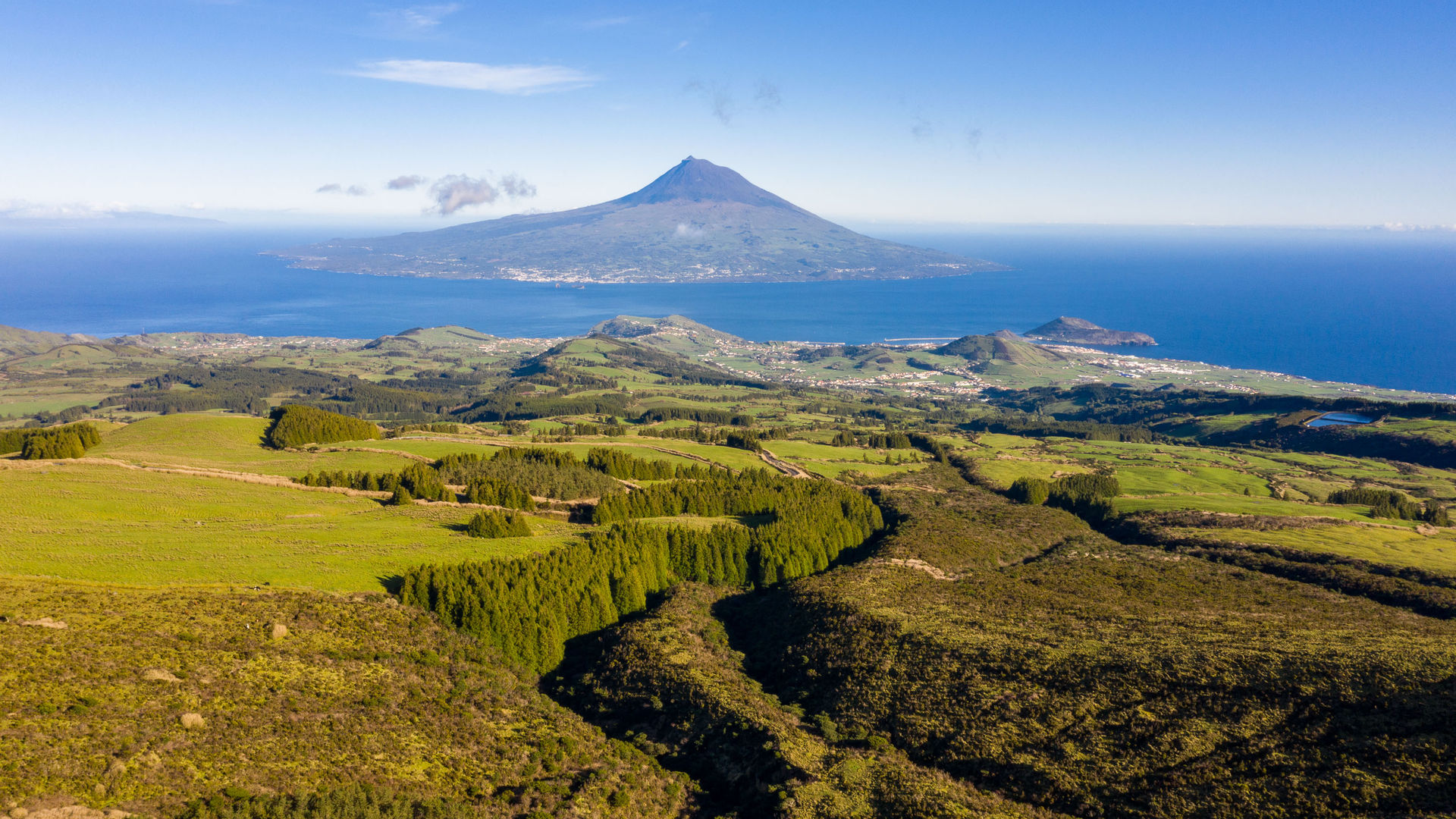 Vista para a Ilha do Pico da Ilha do Faial