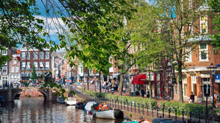 Canais de Amesterdão