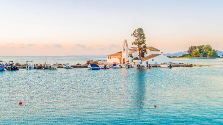 Mosteiro de Vlacherna, Corfu