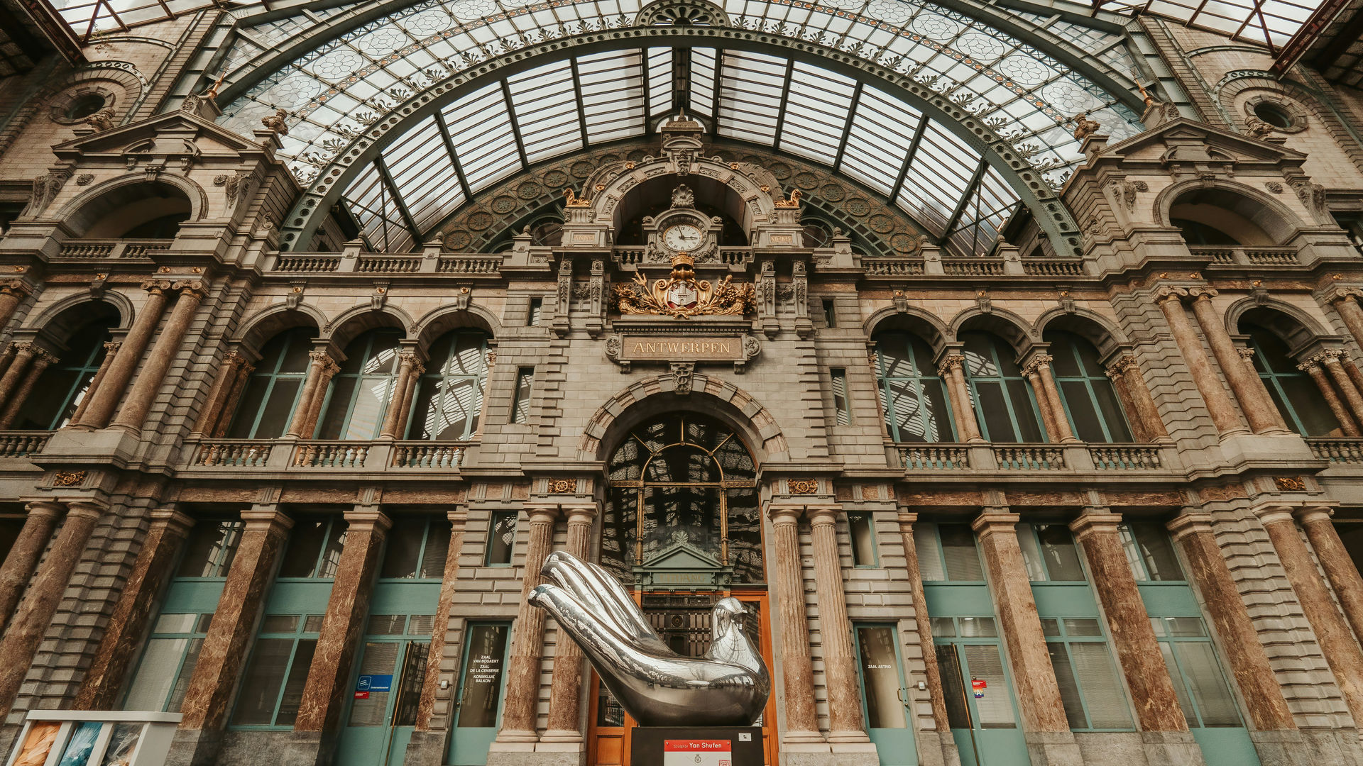  Estação Central, Antuérpia