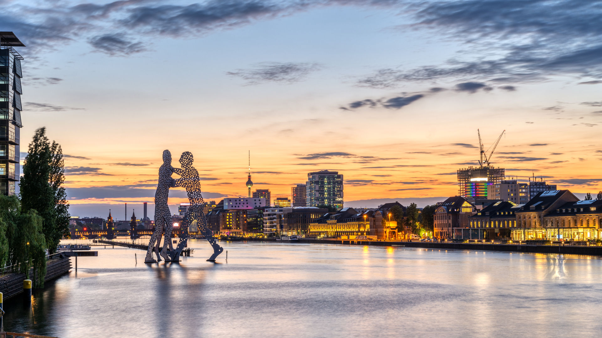 Molecule Man, Berlim