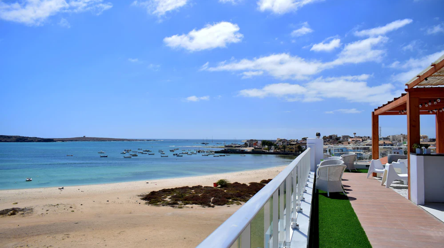 Praia de Estoril ©Ouril Hotel Agueda