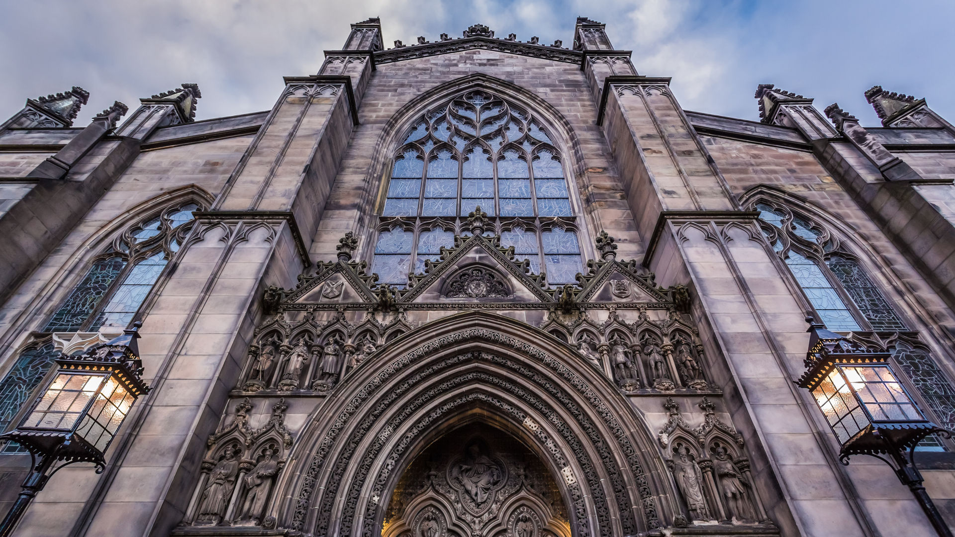 Fachada gótica da Catedral de St Giles, Edimburgo