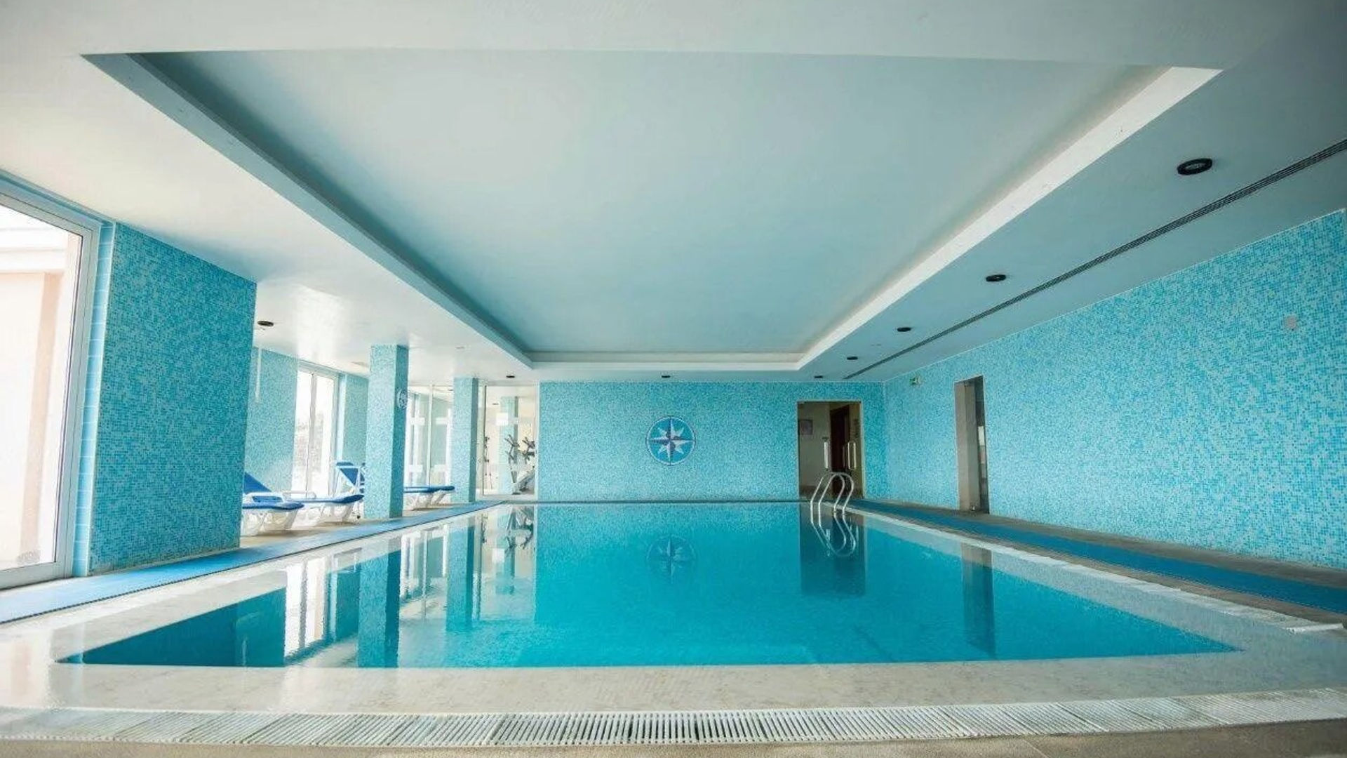 Pisicina Interior - Azoris Faial Garden