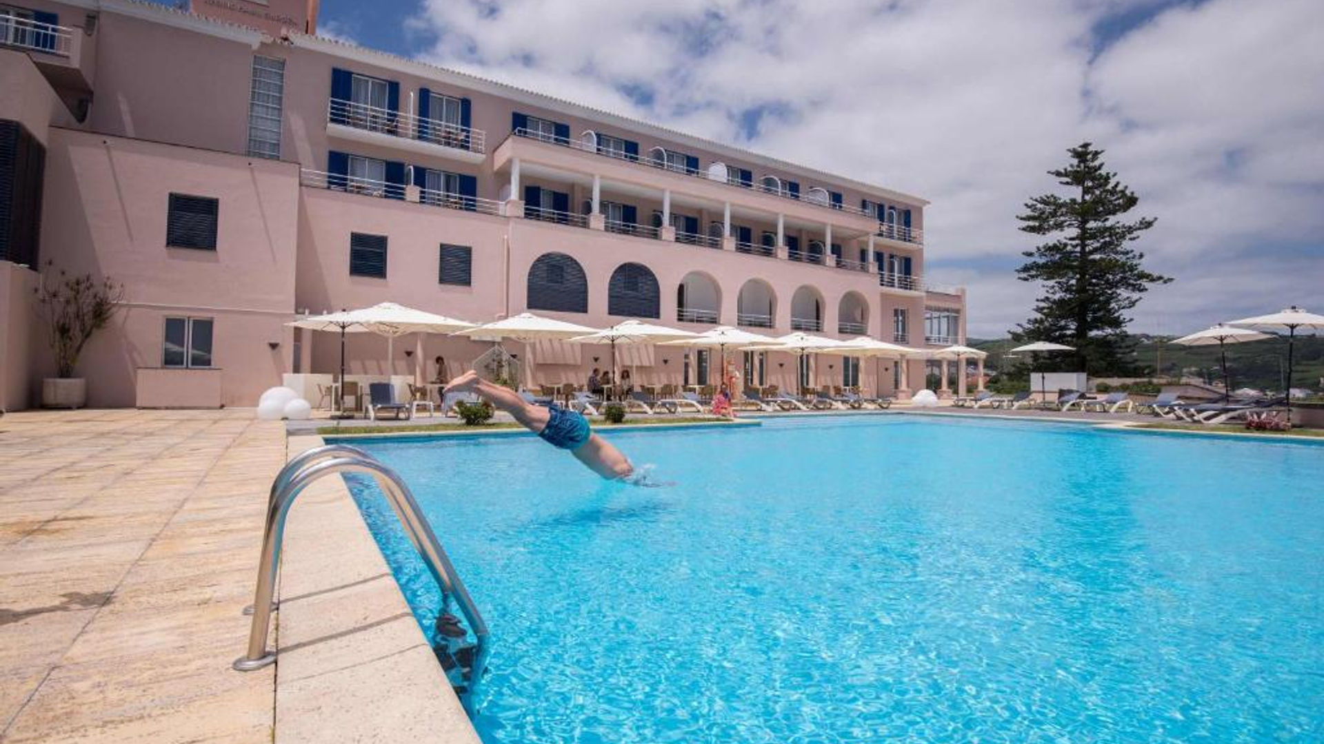 Pisicina Exterior - Azoris Faial Garden