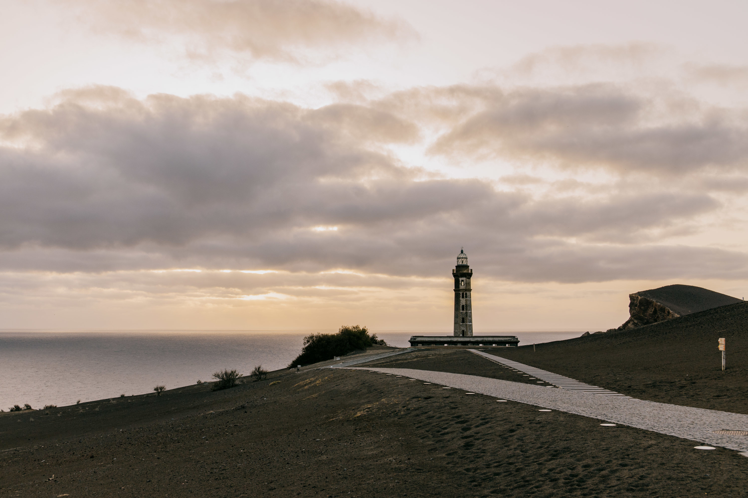 Farol dos Capelinhos e Centro de Interpretação do Vulcão dos Capelinhos