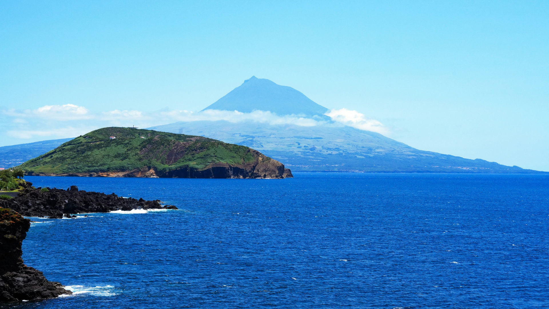 Vista para a Ilha do Pico