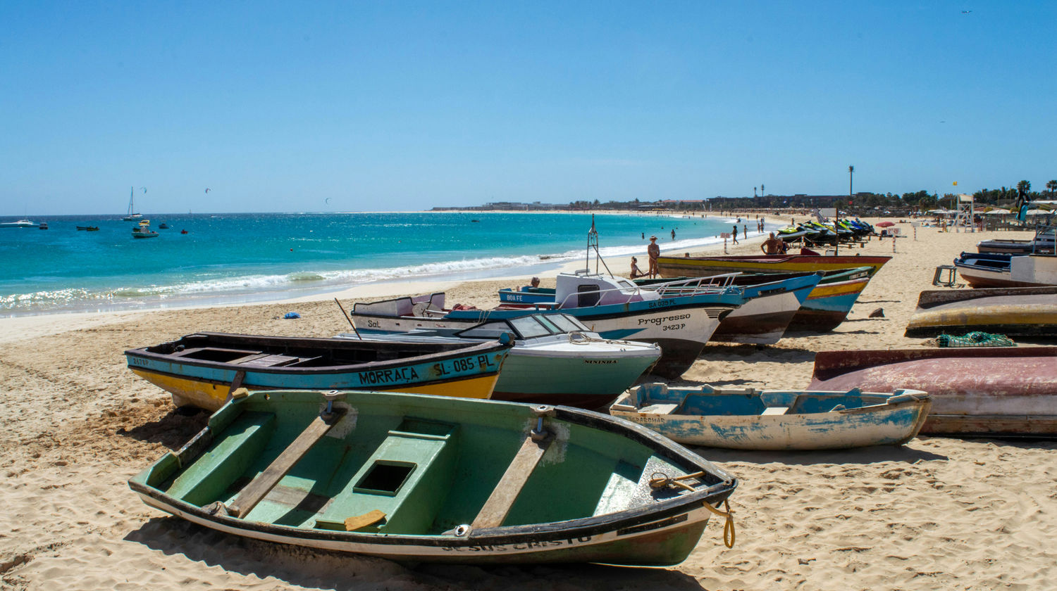 Barcos na Praia de Santa Maria
