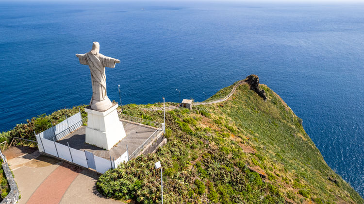 Cristo Rei da Ponta do Garajau