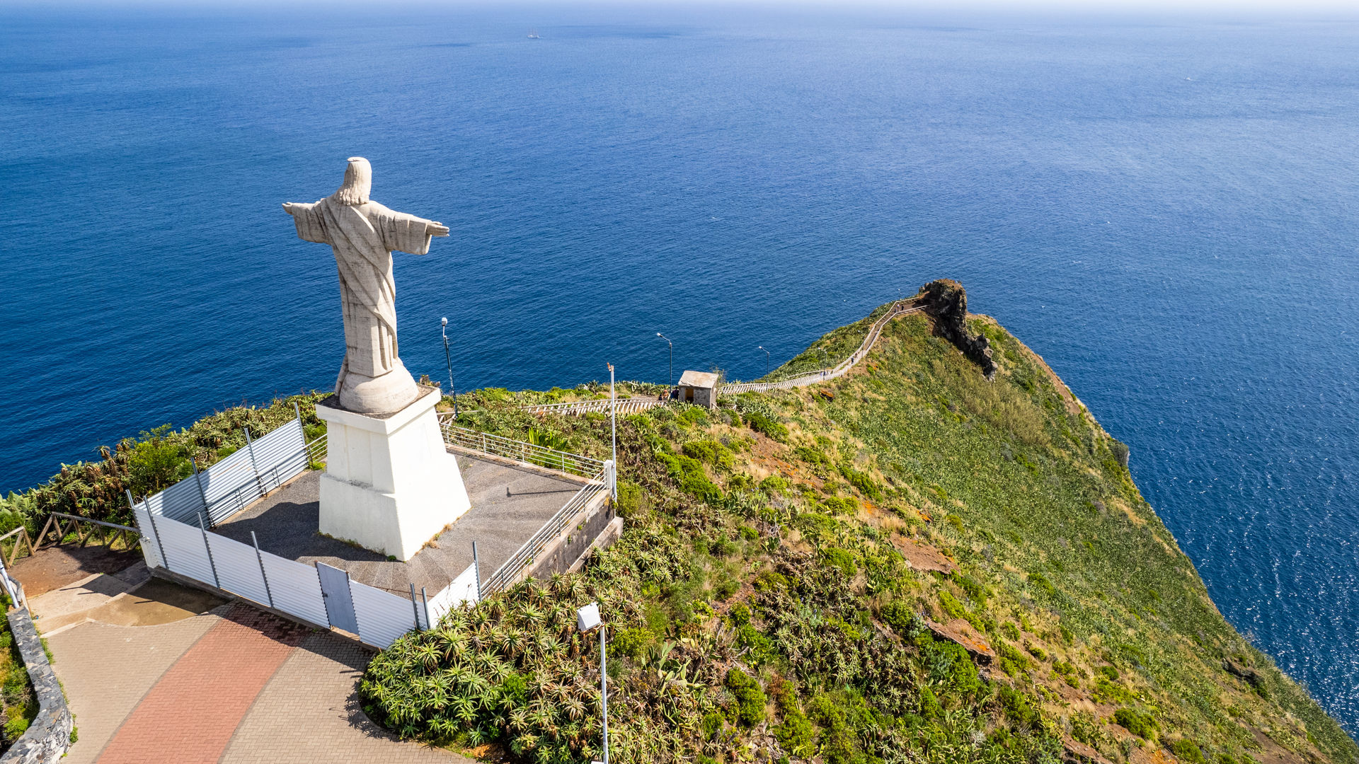 Cristo Rei da Ponta do Garajau