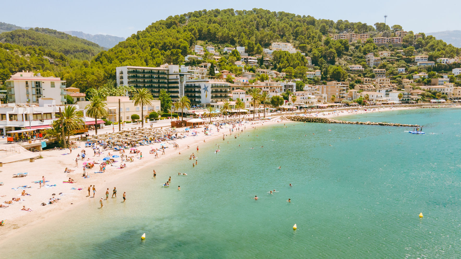 Praia de Platja des Través