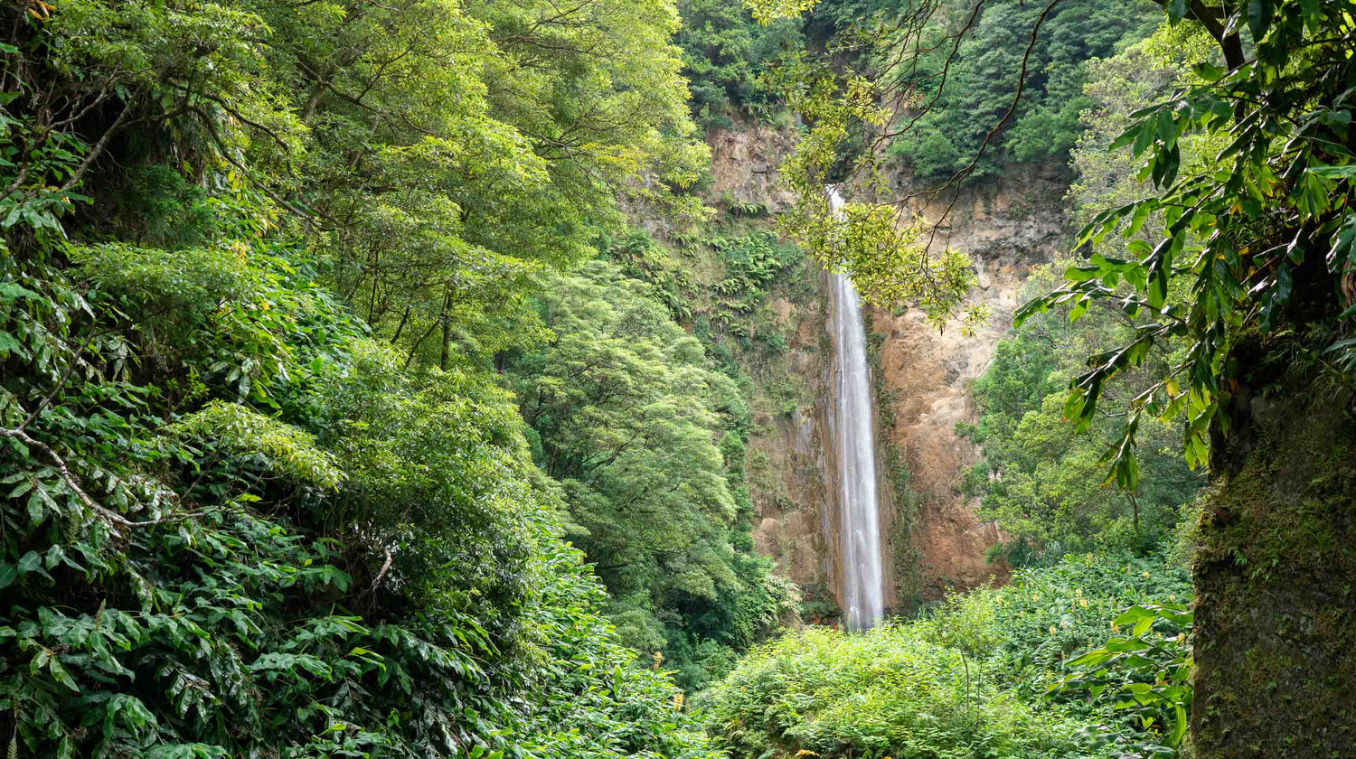 Cascata da Ribeira Quente