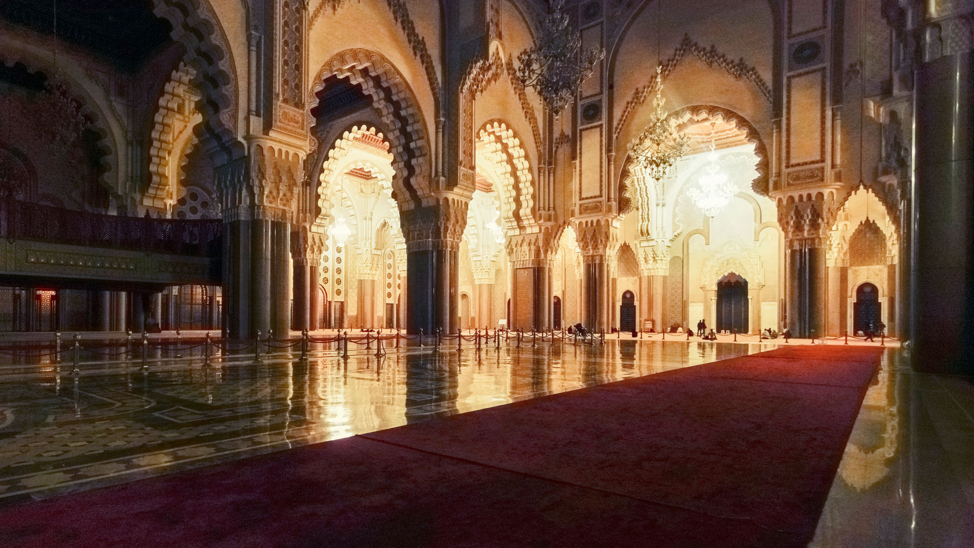 Interior da Mesquita de Haçane II, Casablanca