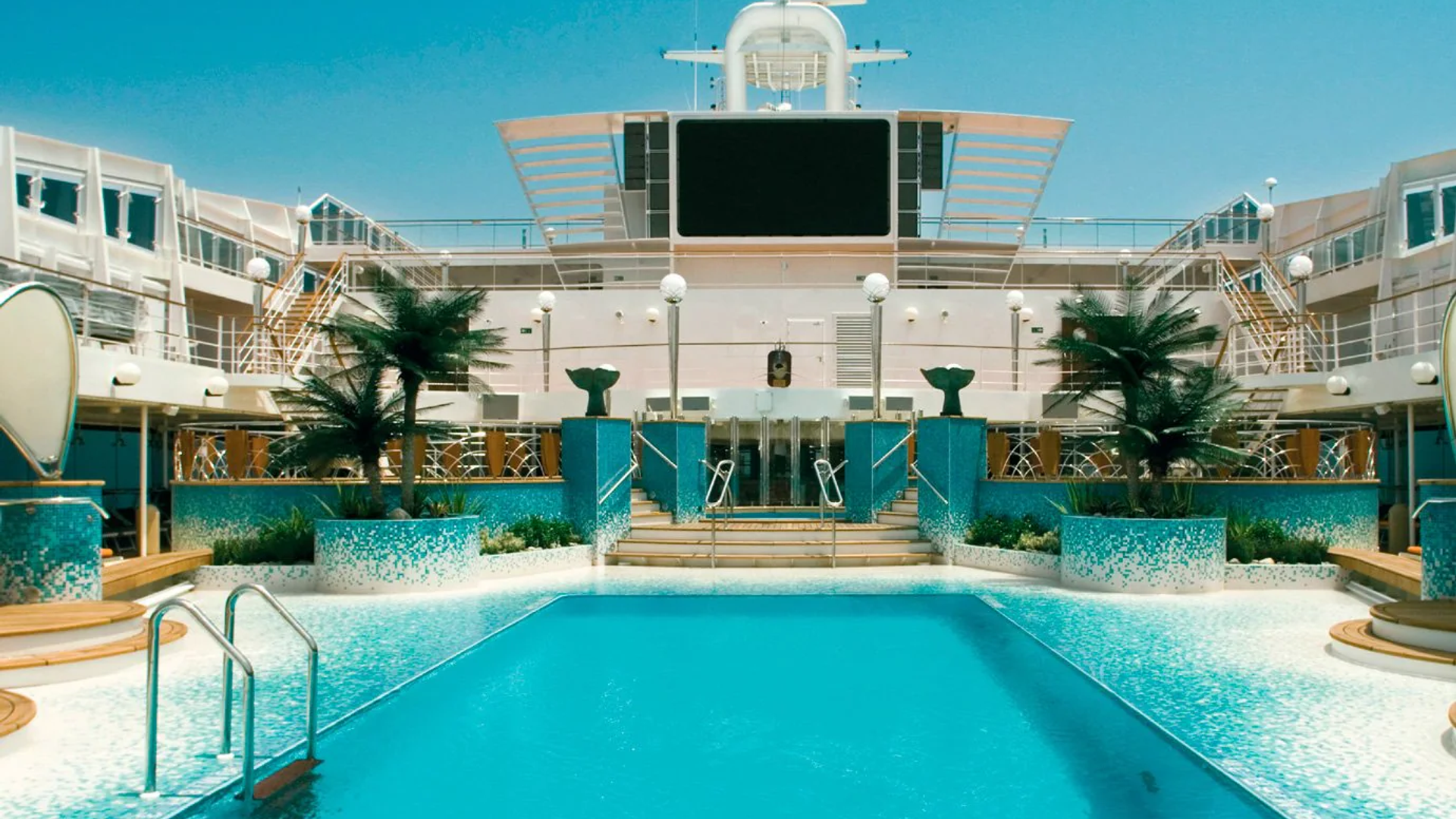 ©Copacabana Pool, MSC Musica