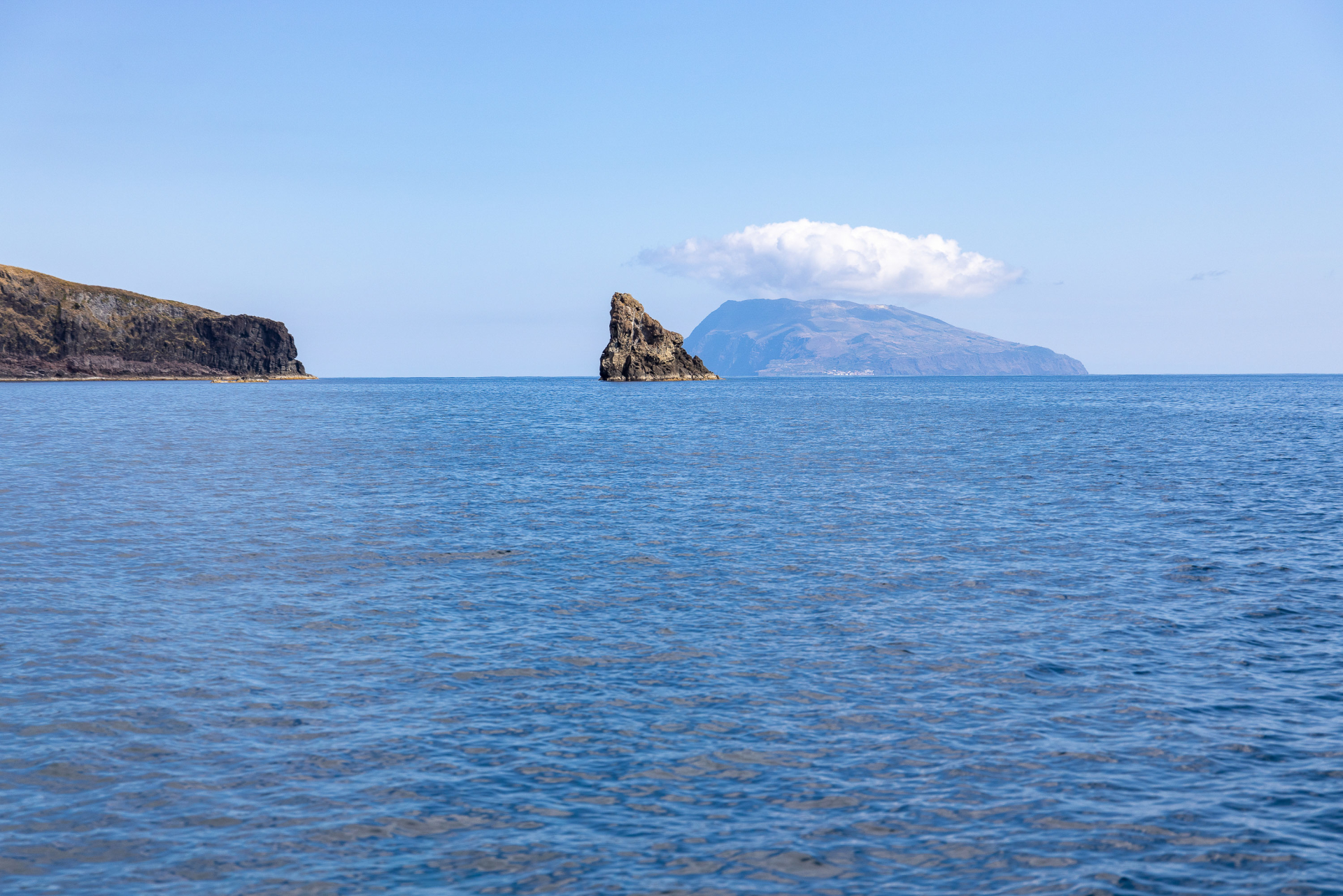 Vistas para a Ilha do Corvo