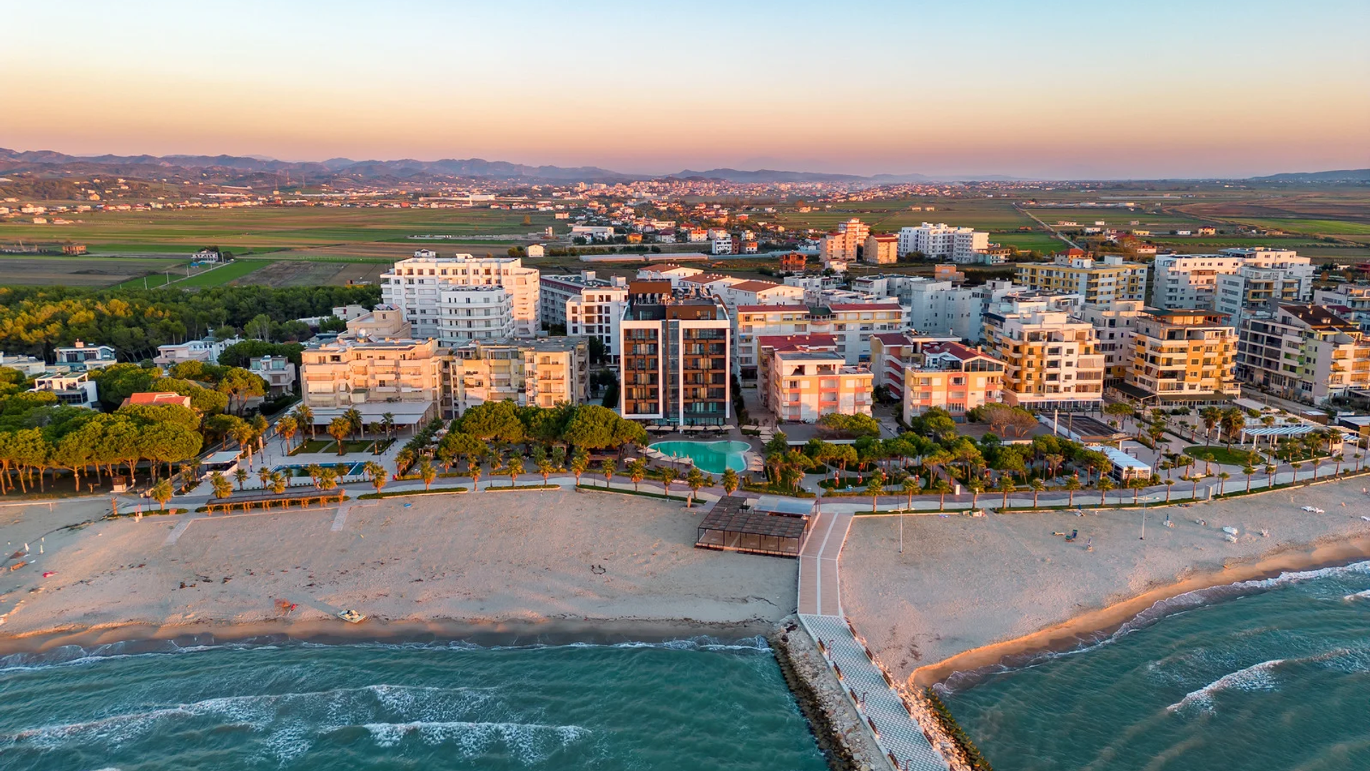 Avenida da Praia de Durrês