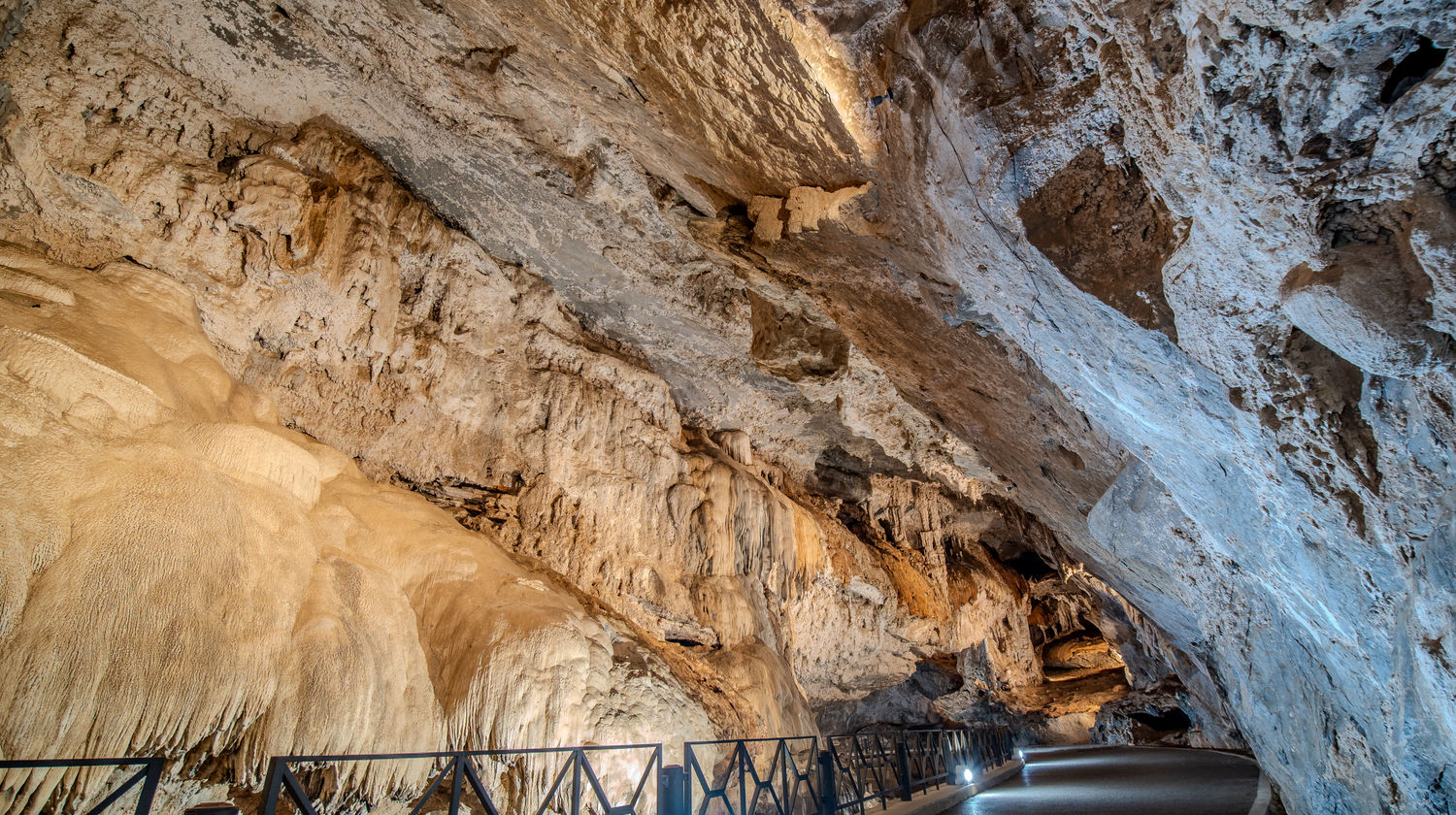 Caverna de San Giovanni, Sardenha