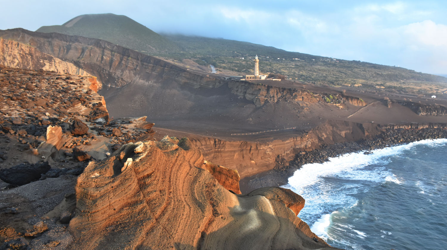 Falésias e paisagem do Vulcão dos Capelinhos, Ilha do Faial