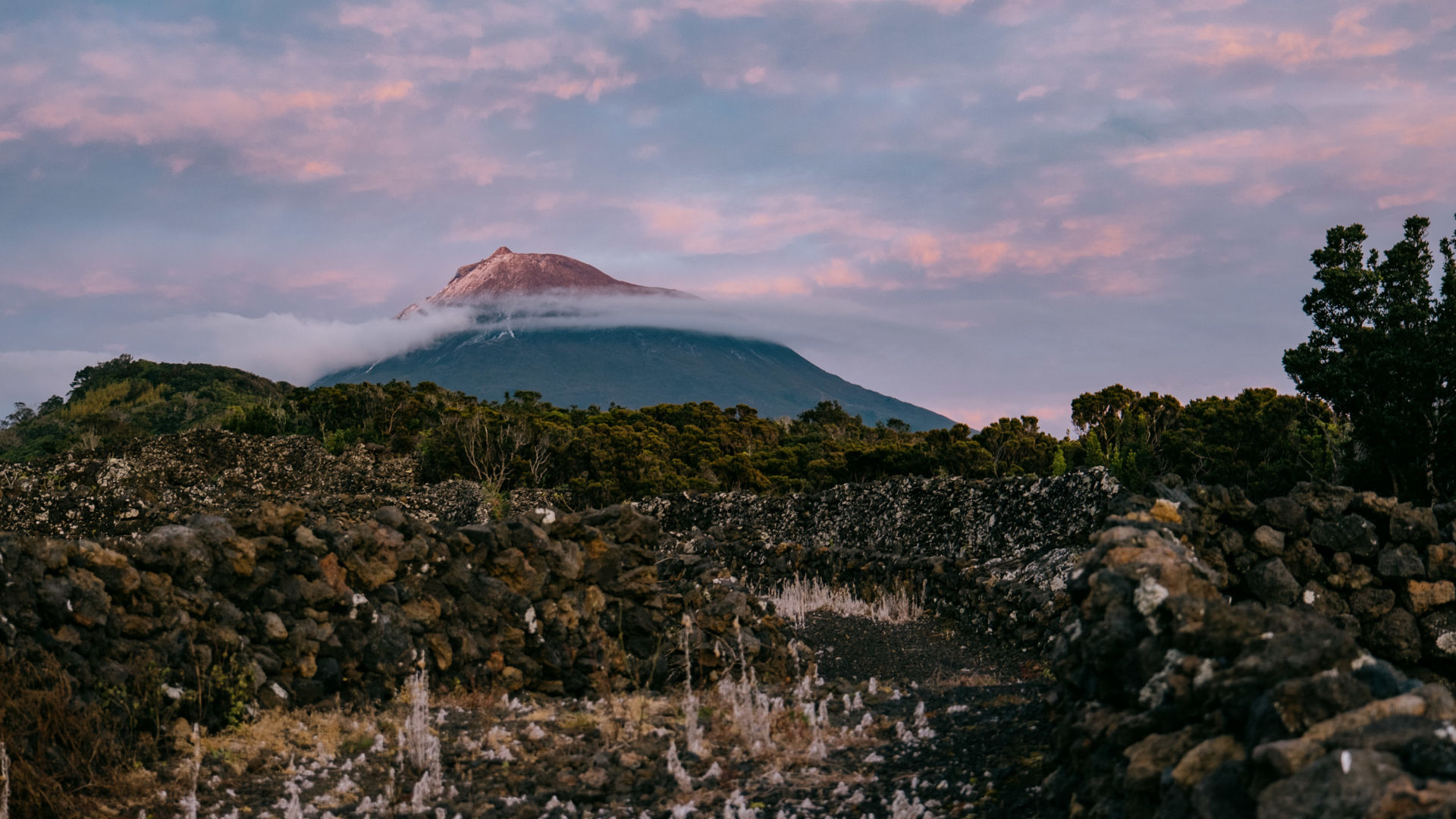 Vista para a Montanha do Pico 