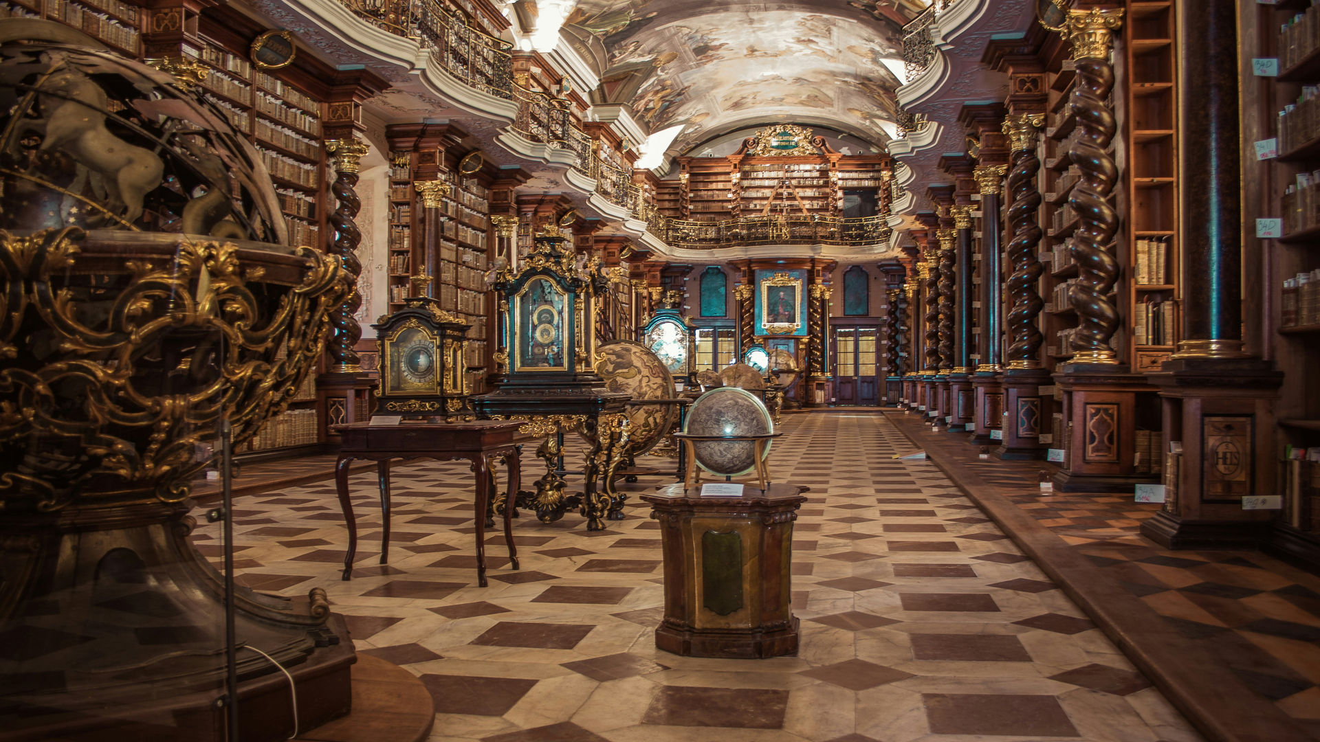 Biblioteca histórica em Praga