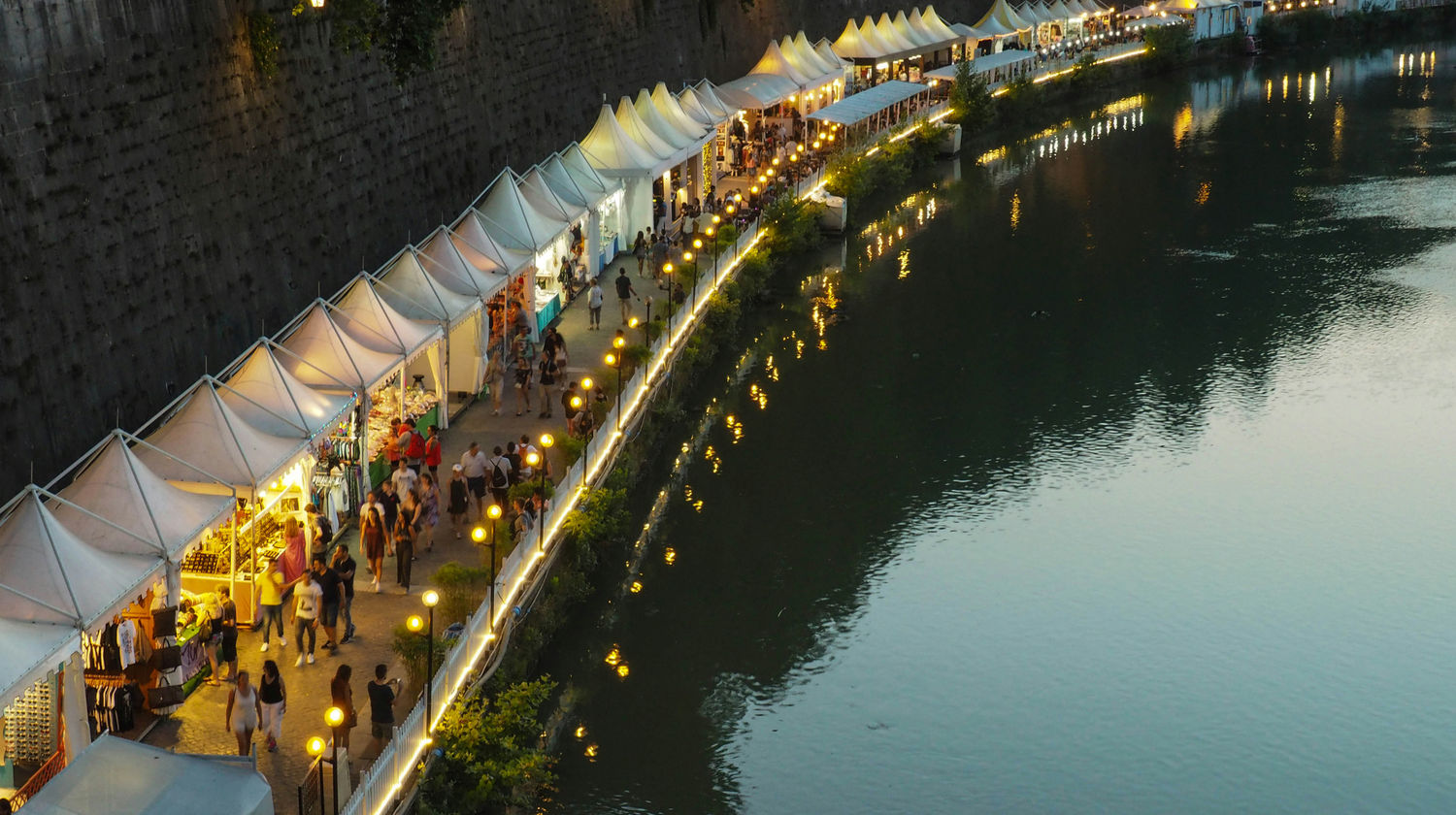 Mercado Lungotevere, Roma, Itália