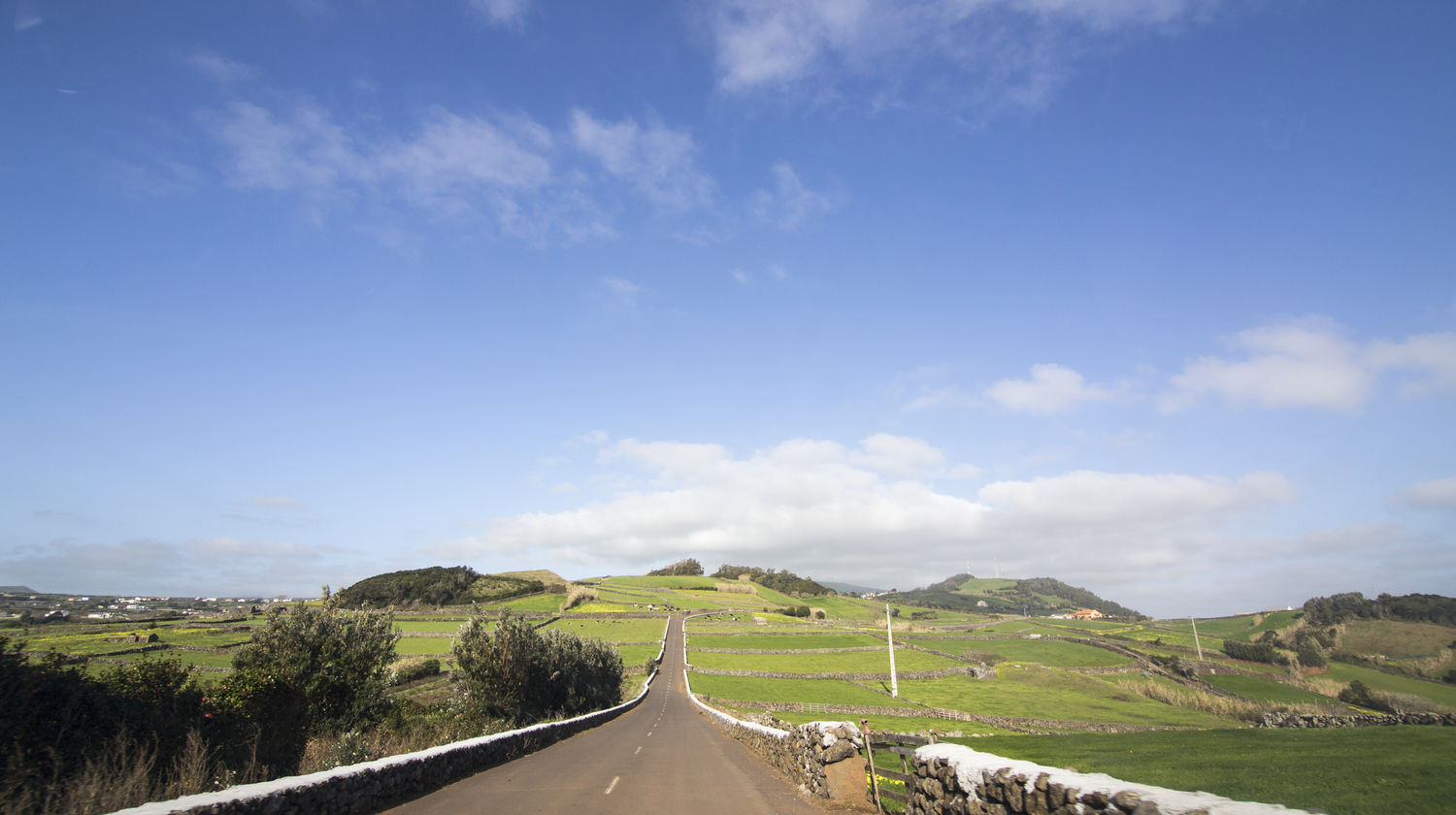 <b>Volta à Ilha da Terceira - Dia Inteiro com Almoço Incluído</b>