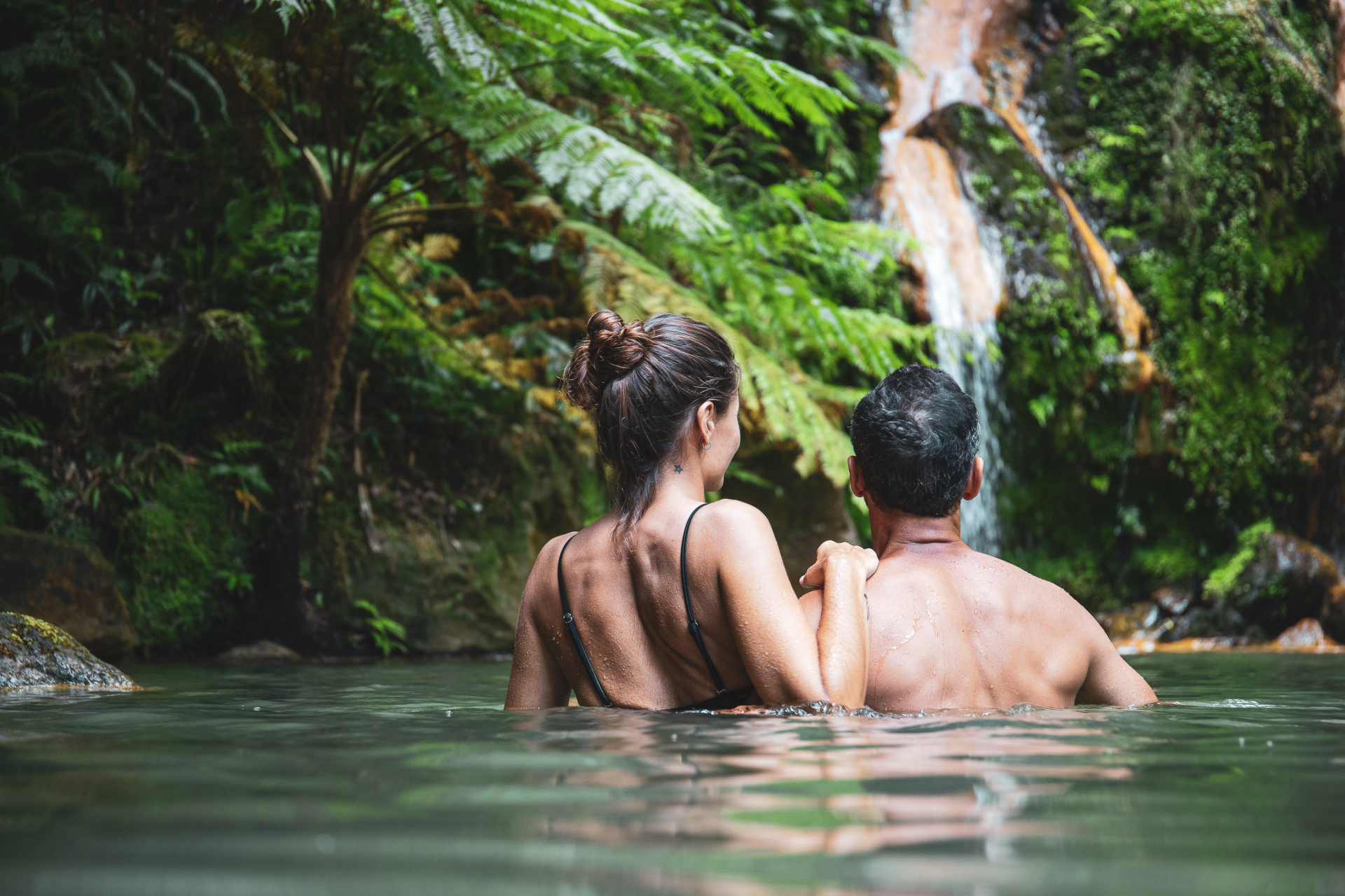 Piscina termal da Caldeira Velha
